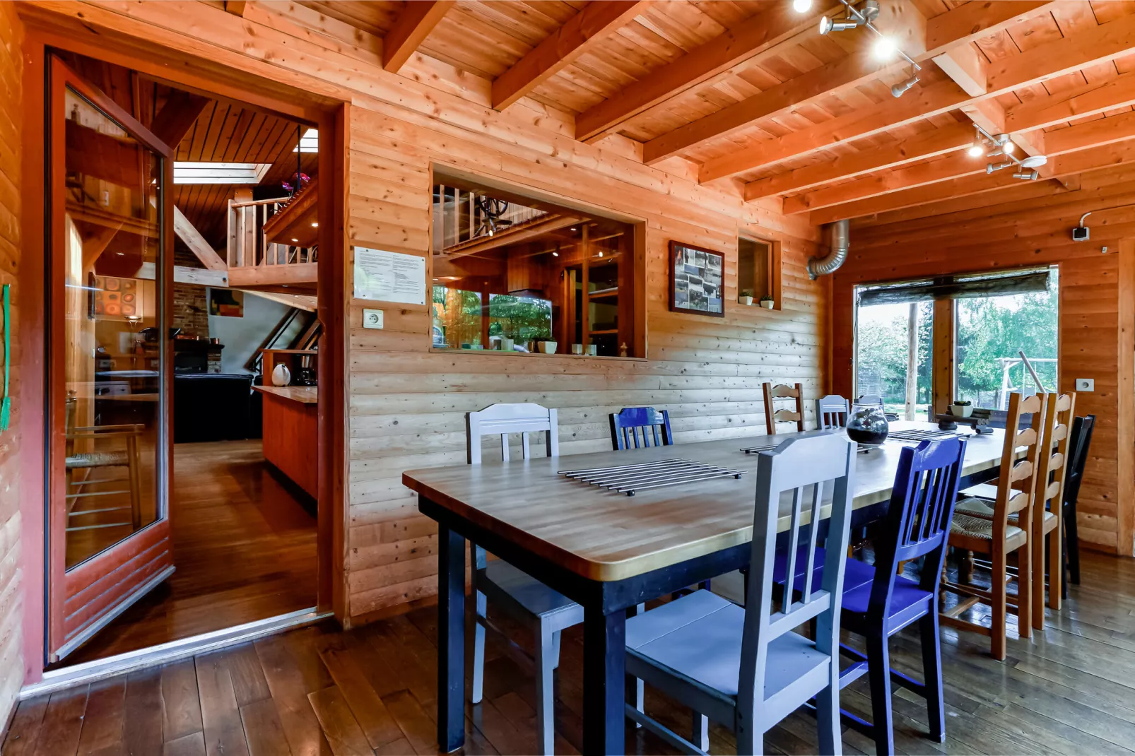 Les Bisons de l'Eden-Dining room