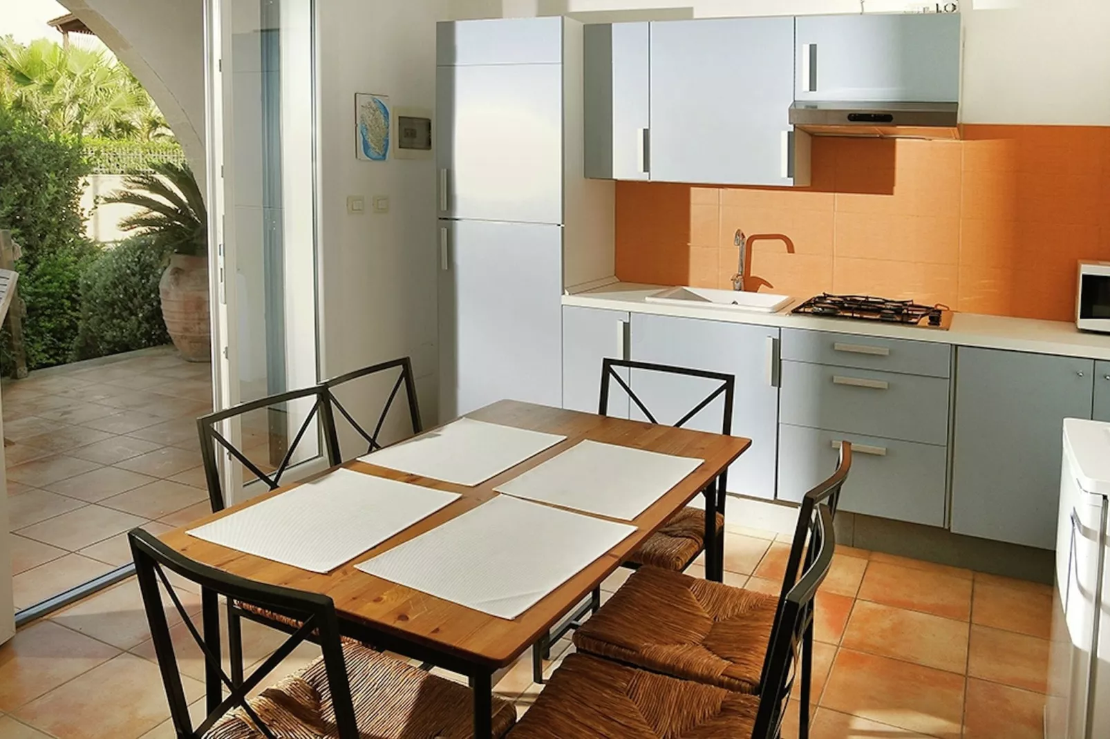 Quattro Colonne Due-Kitchen