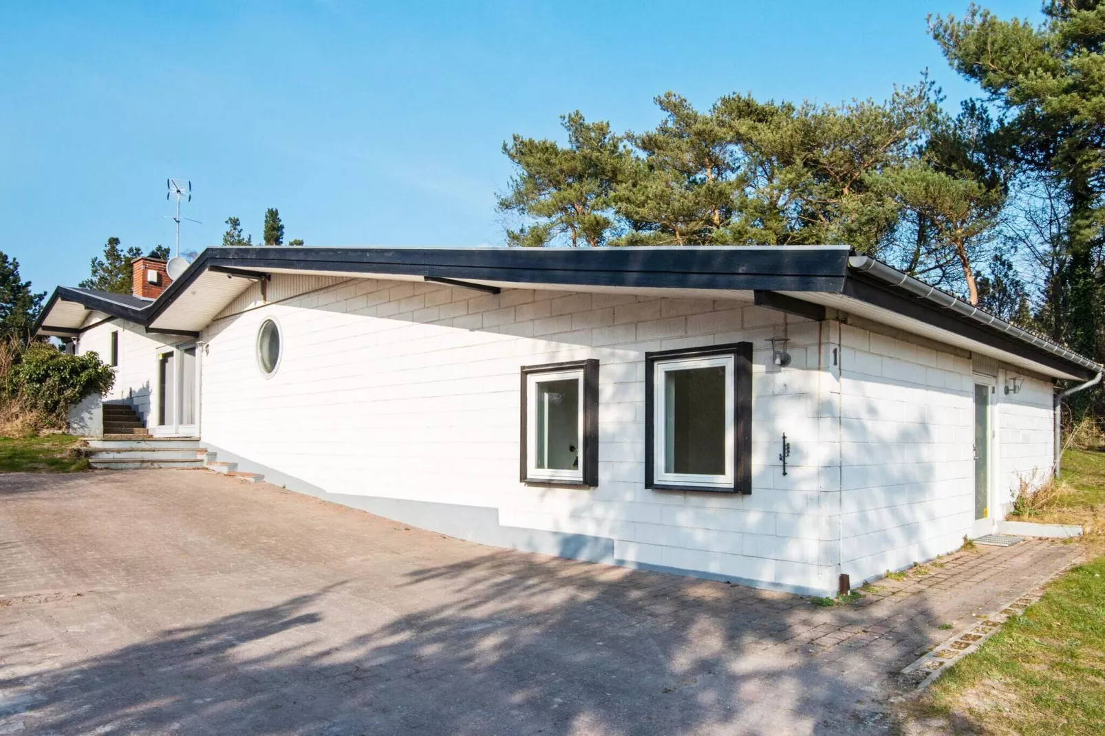 10 person holiday home in Knebel-View