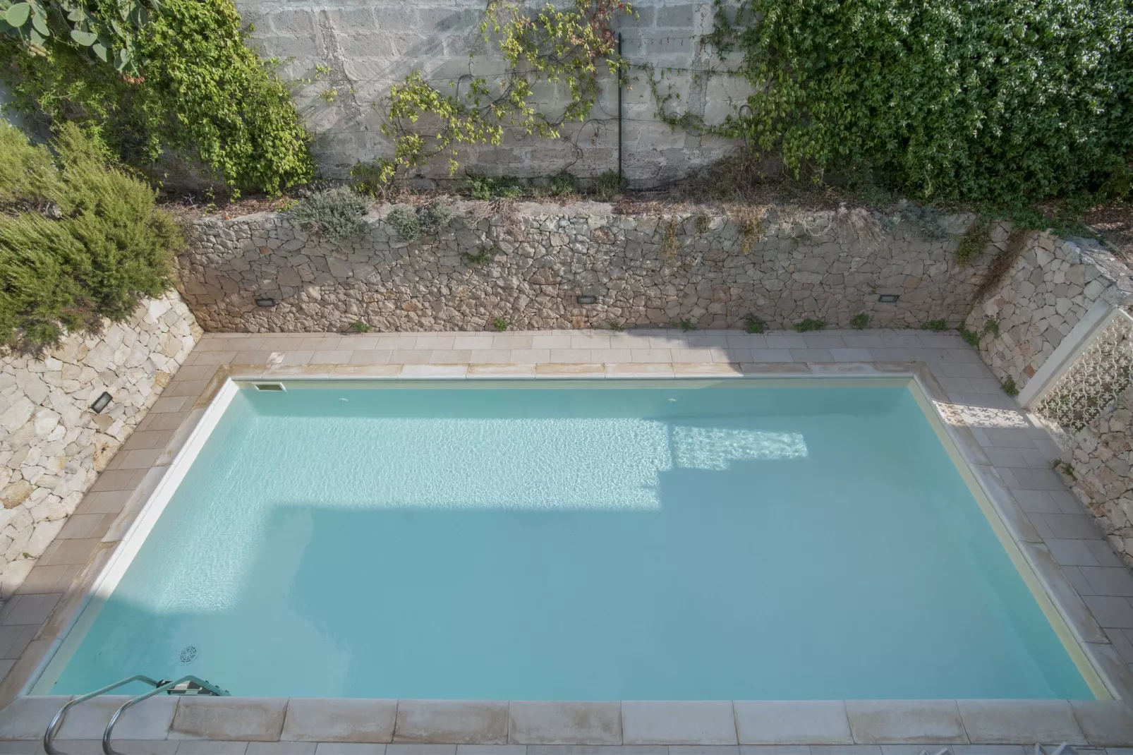 Quattro Colonne Due-Pool