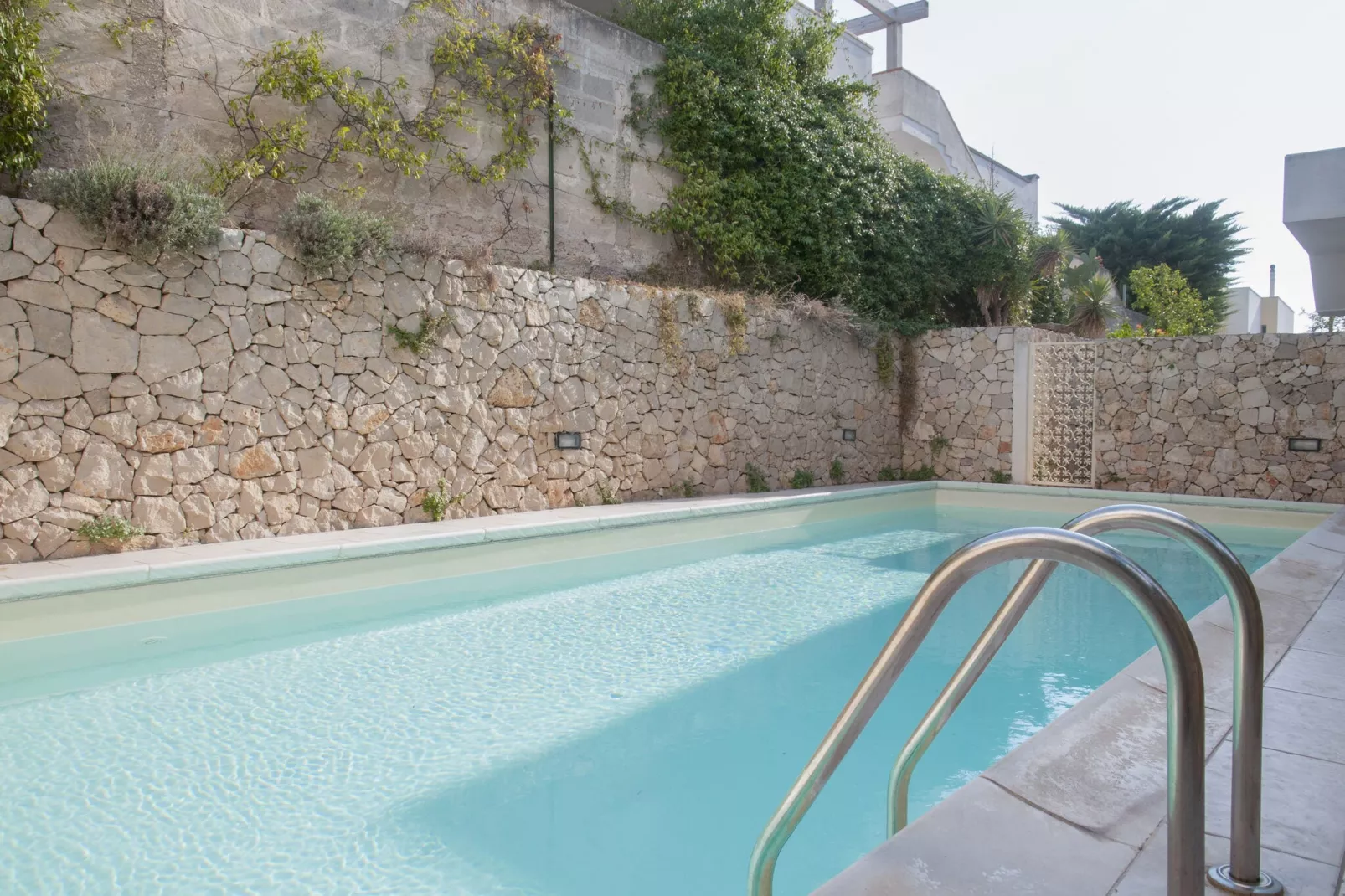 Quattro Colonne Due-Pool