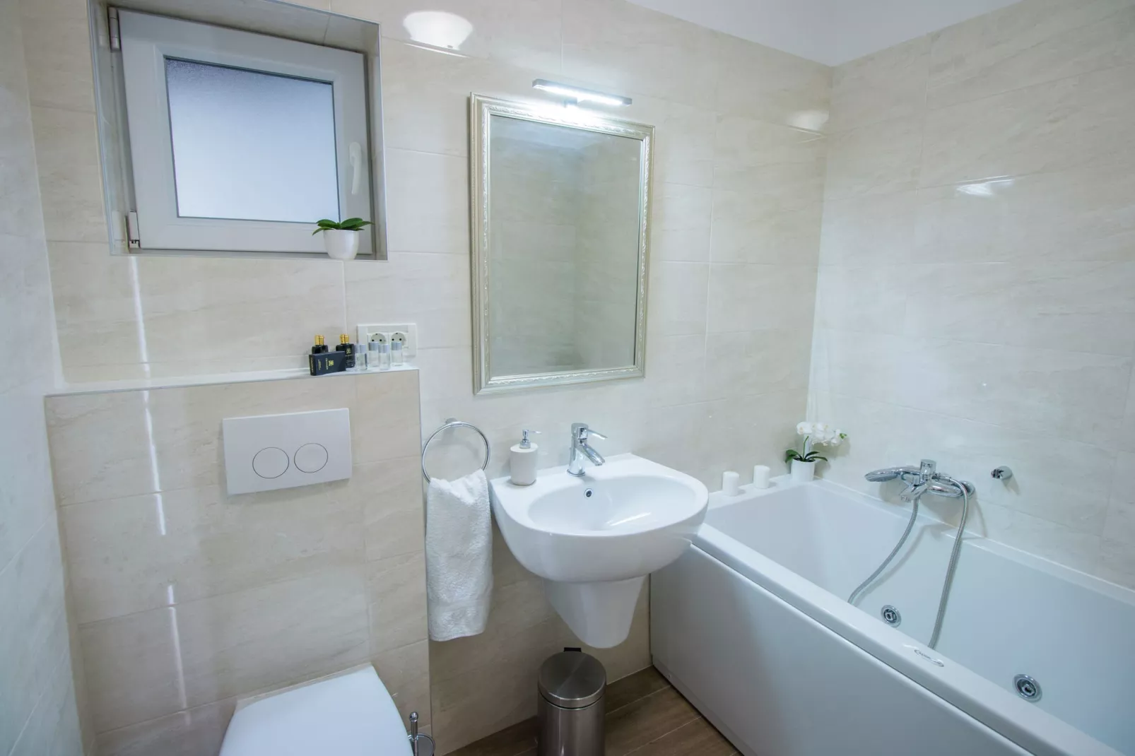 Villa Lukica-Bathroom