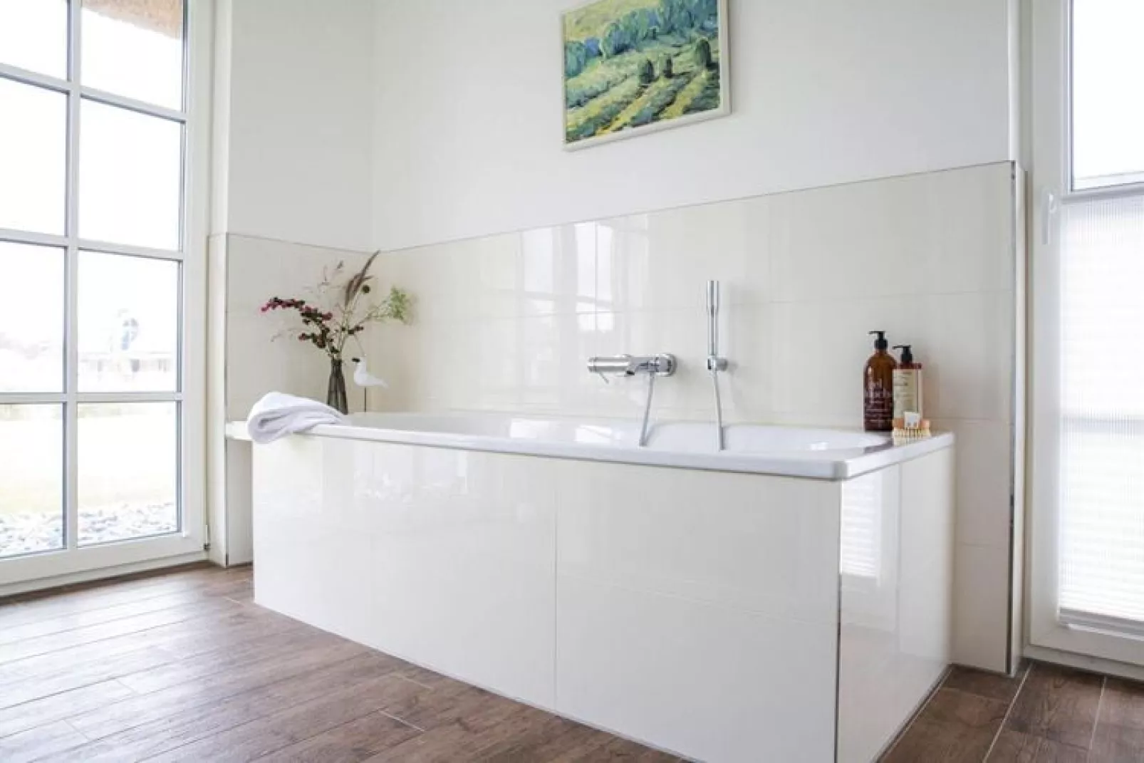 Haubenlerche 27-Bathroom