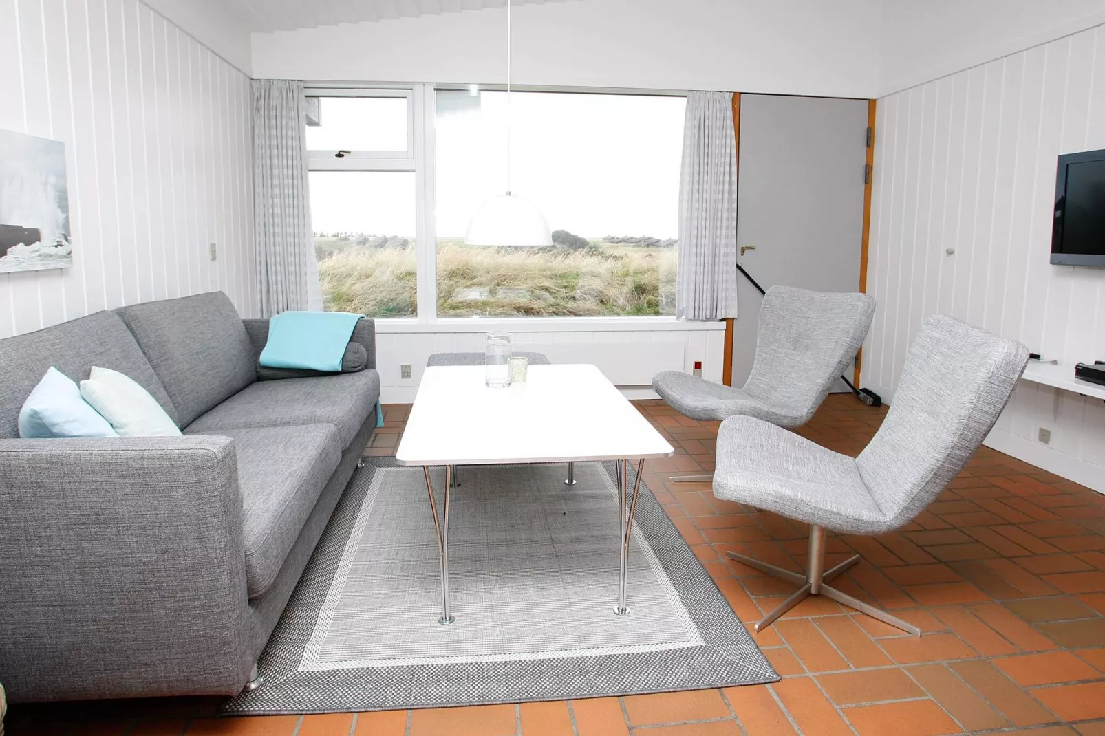 C-3 room,2 bathrooms,renovated-Indoor