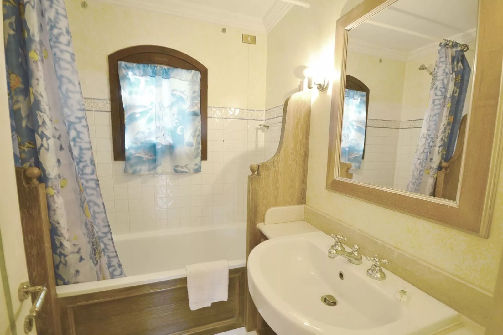 Sea villas sei-Bathroom