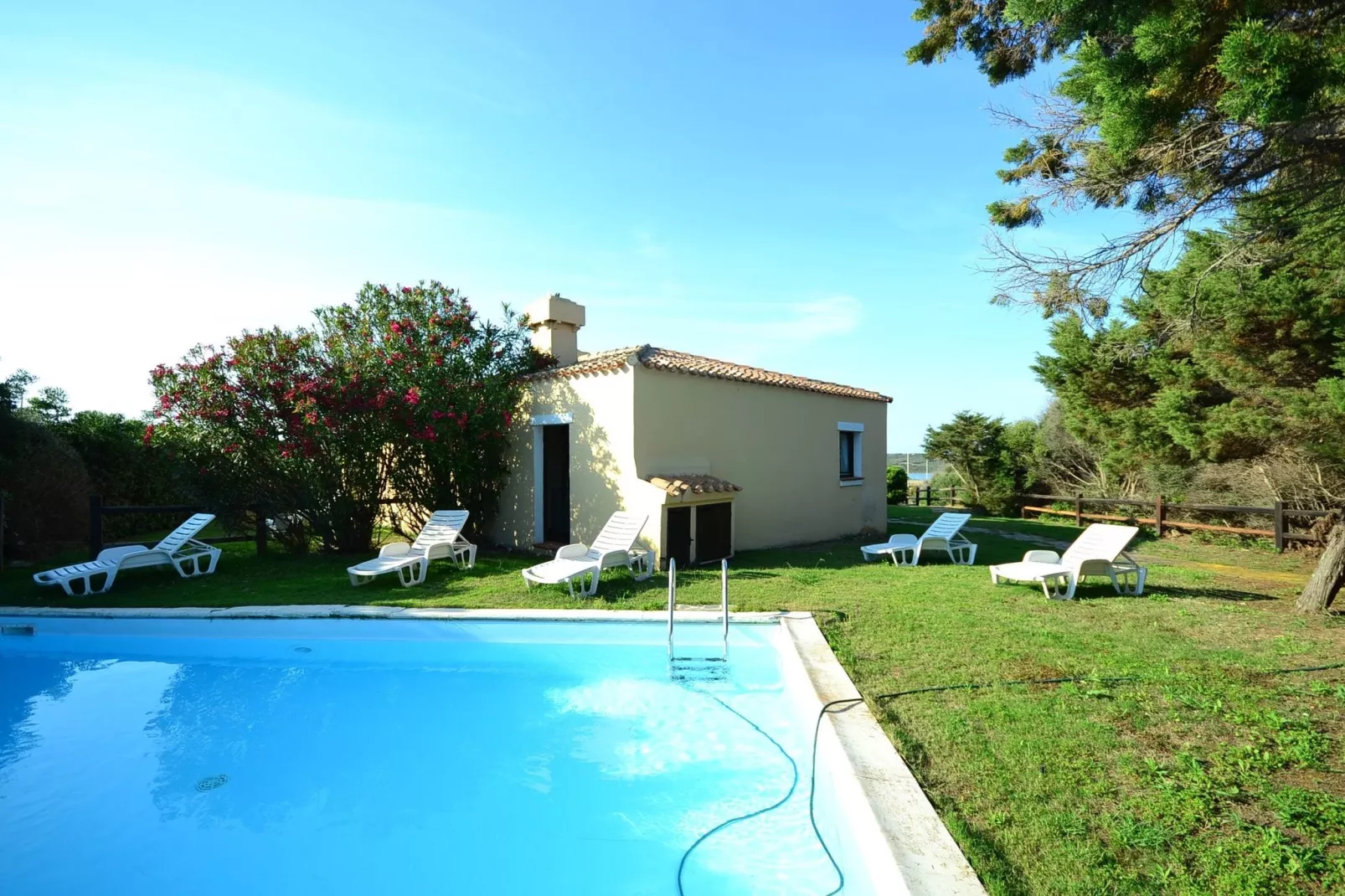 Sea villas sei-Gardens summer