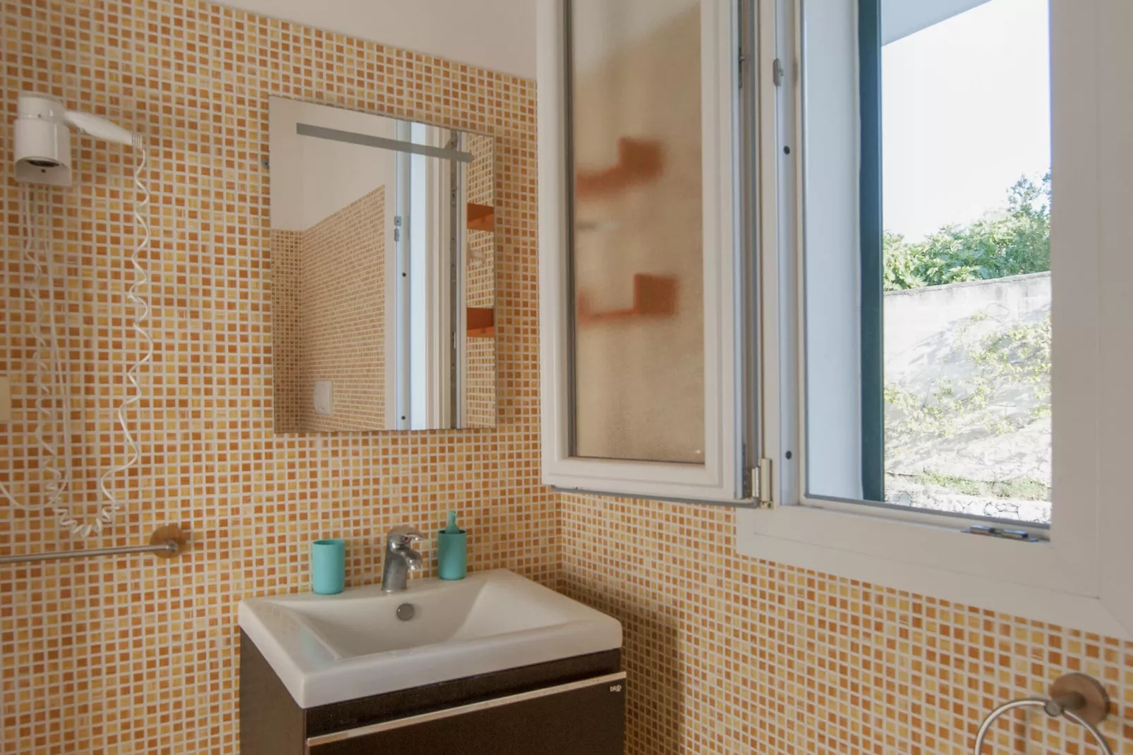 Quattro Colonne Due-Bathroom