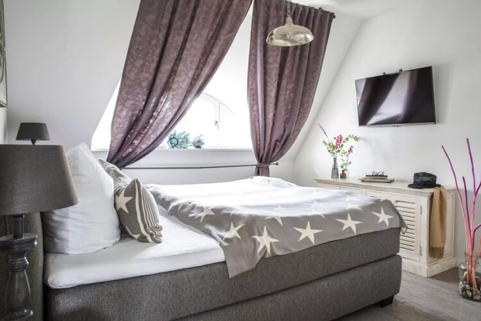 Haubenlerche 32-Bedroom