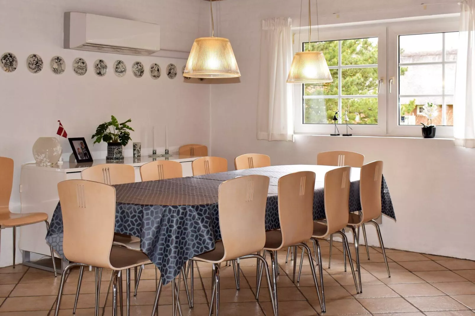 12 person holiday home in Ulfborg-Indoor
