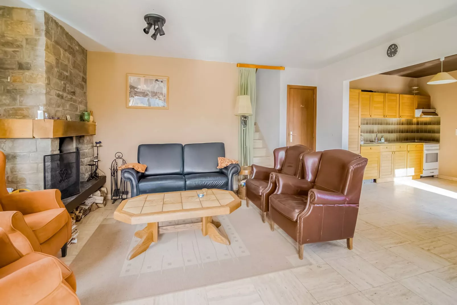 Grusone 53-Living room