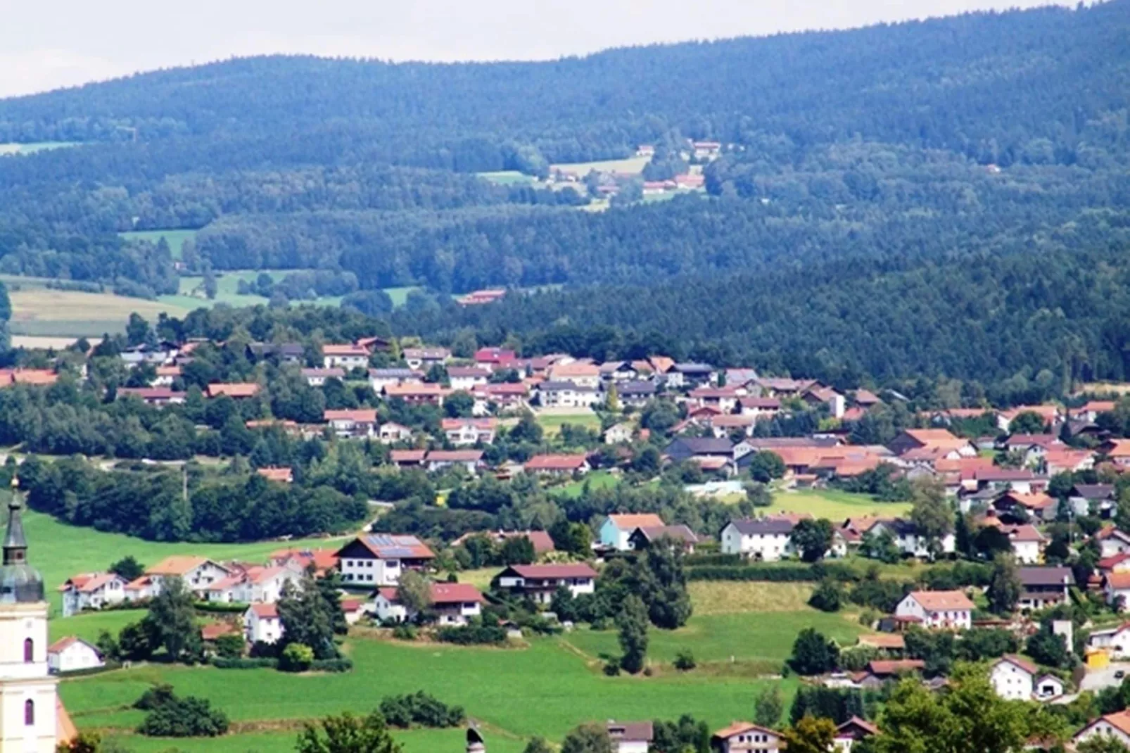 Unique holiday home in Viechtach with sauna-Areas summer 1km