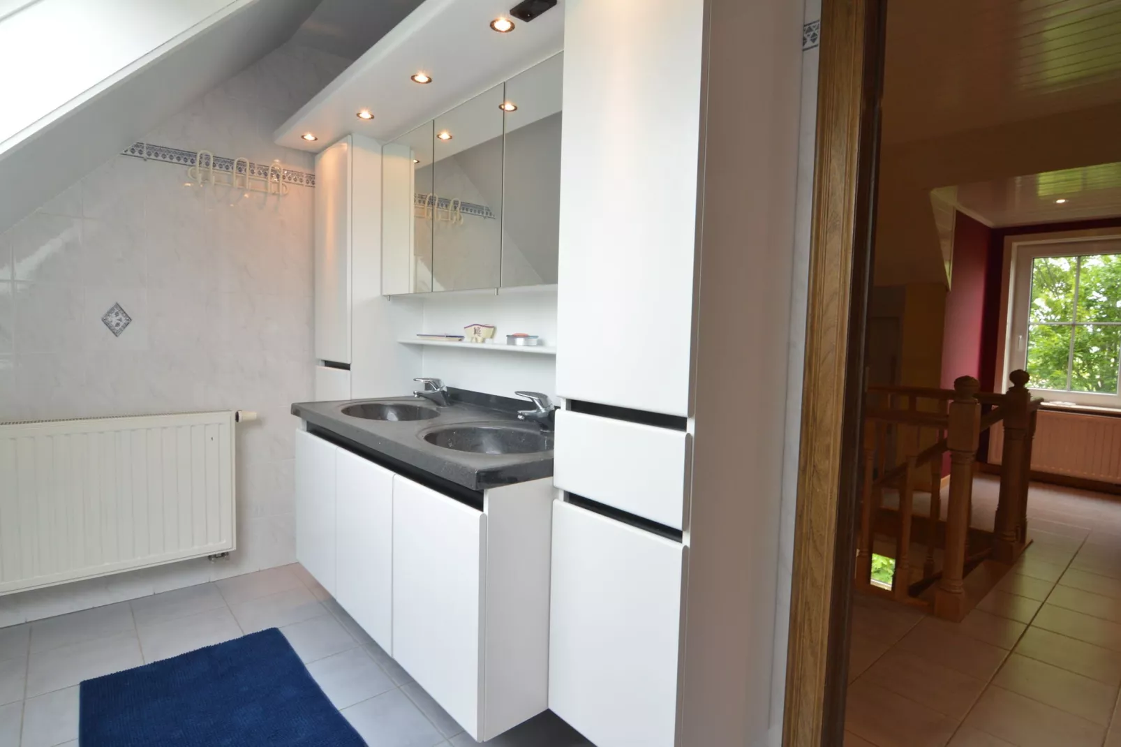 Frontzate-Bathroom