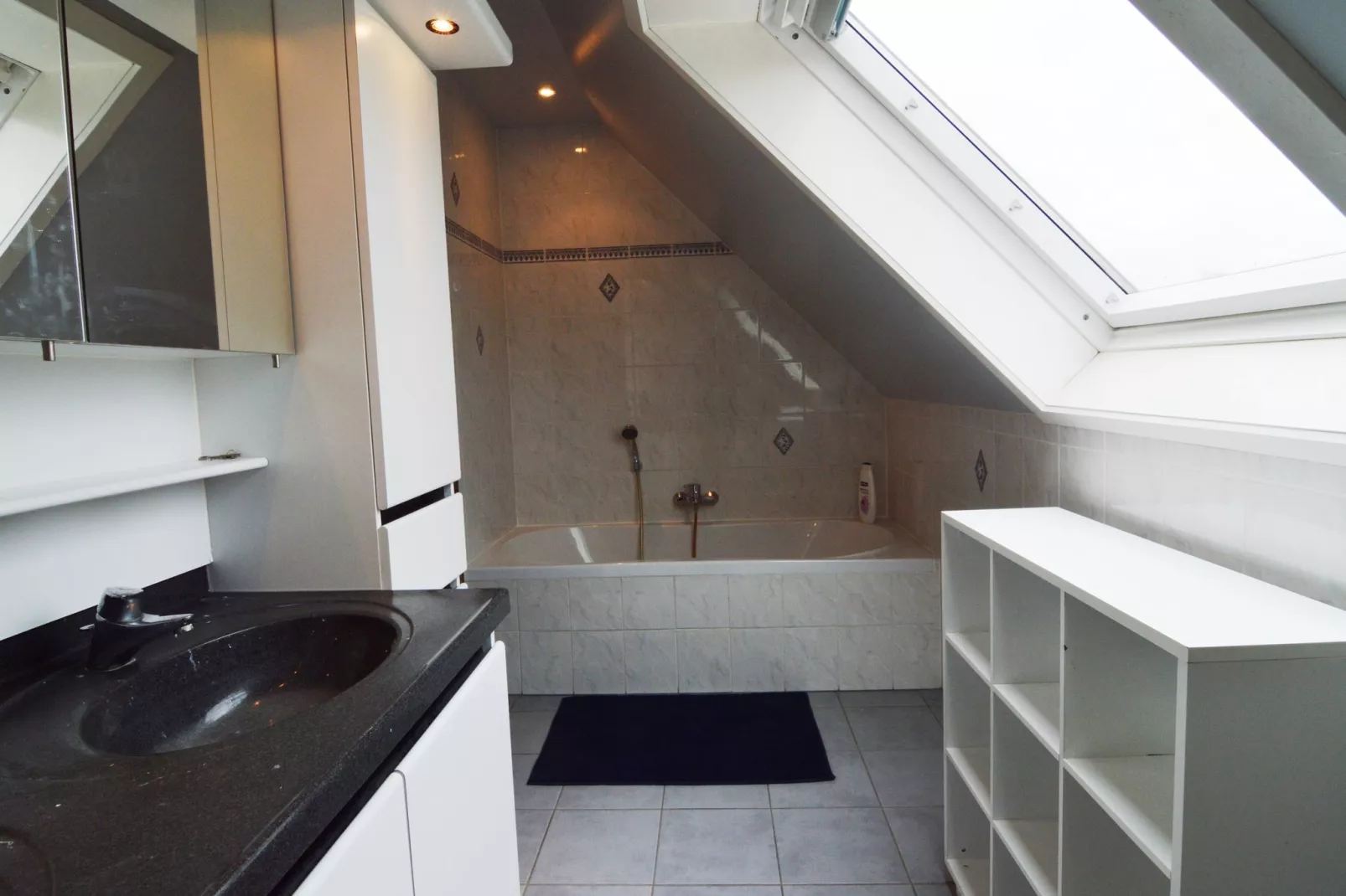 Frontzate-Bathroom