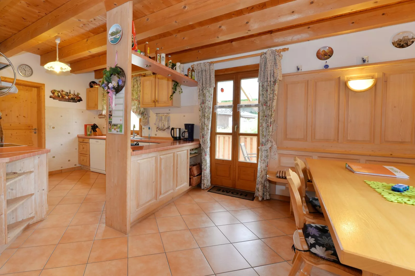 Im Zellertal-Dining room