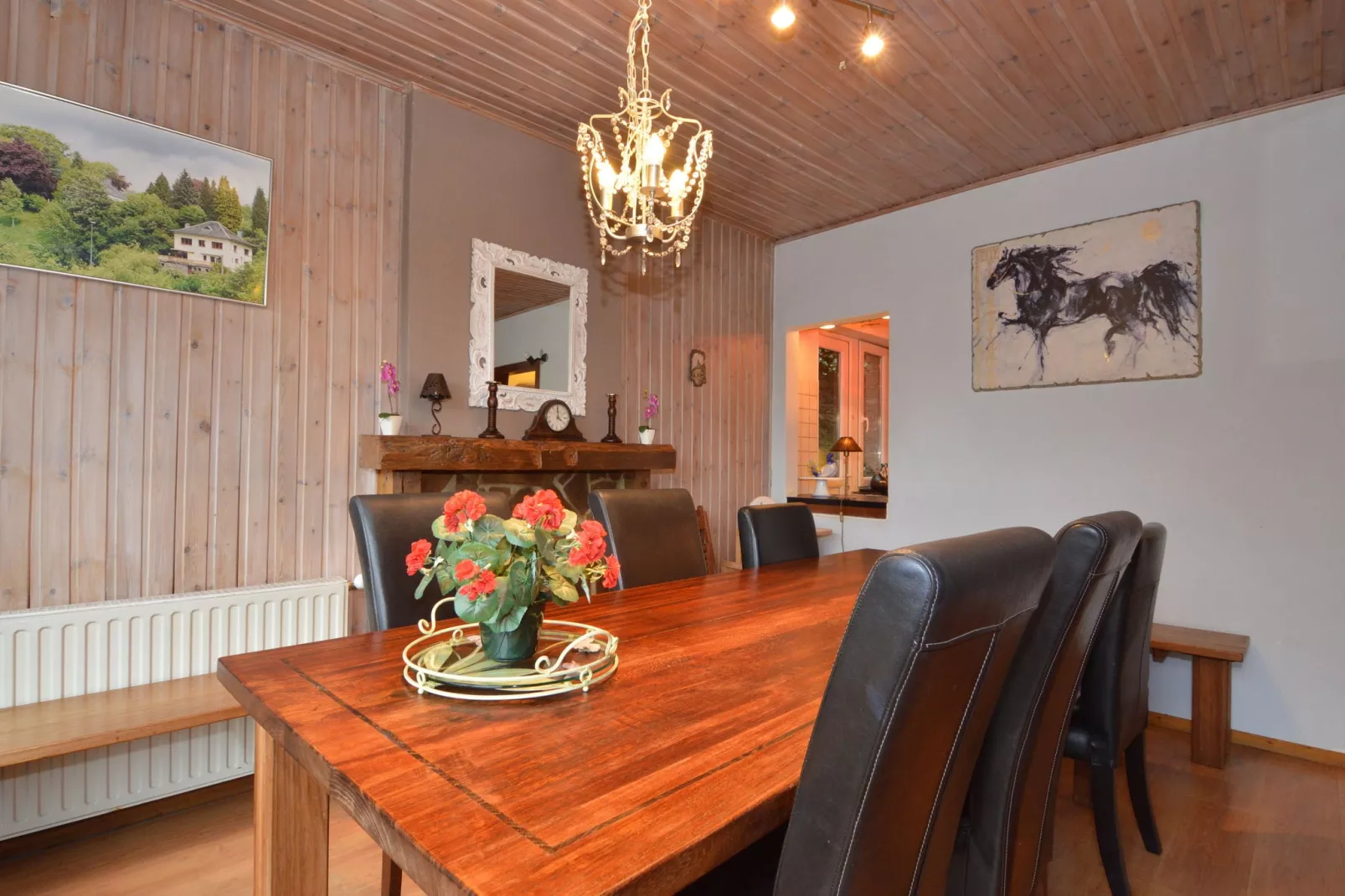 La Rochoise-Dining room