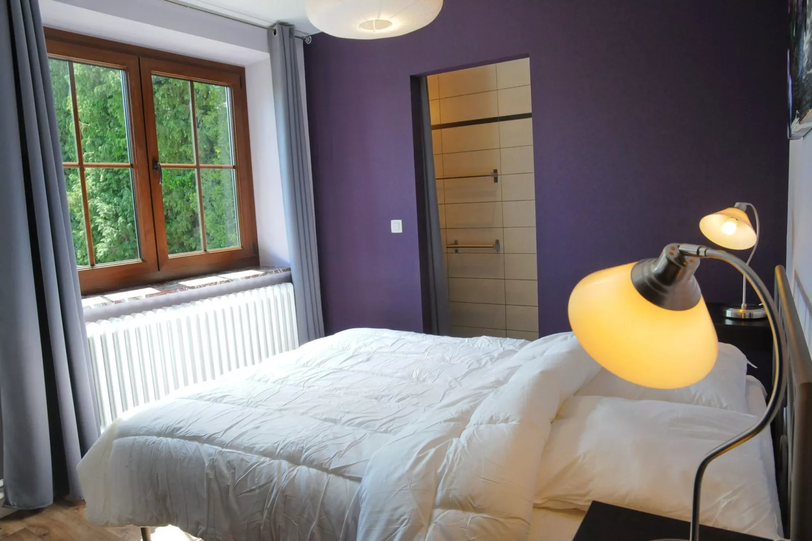 Miss Chloé-Bedroom