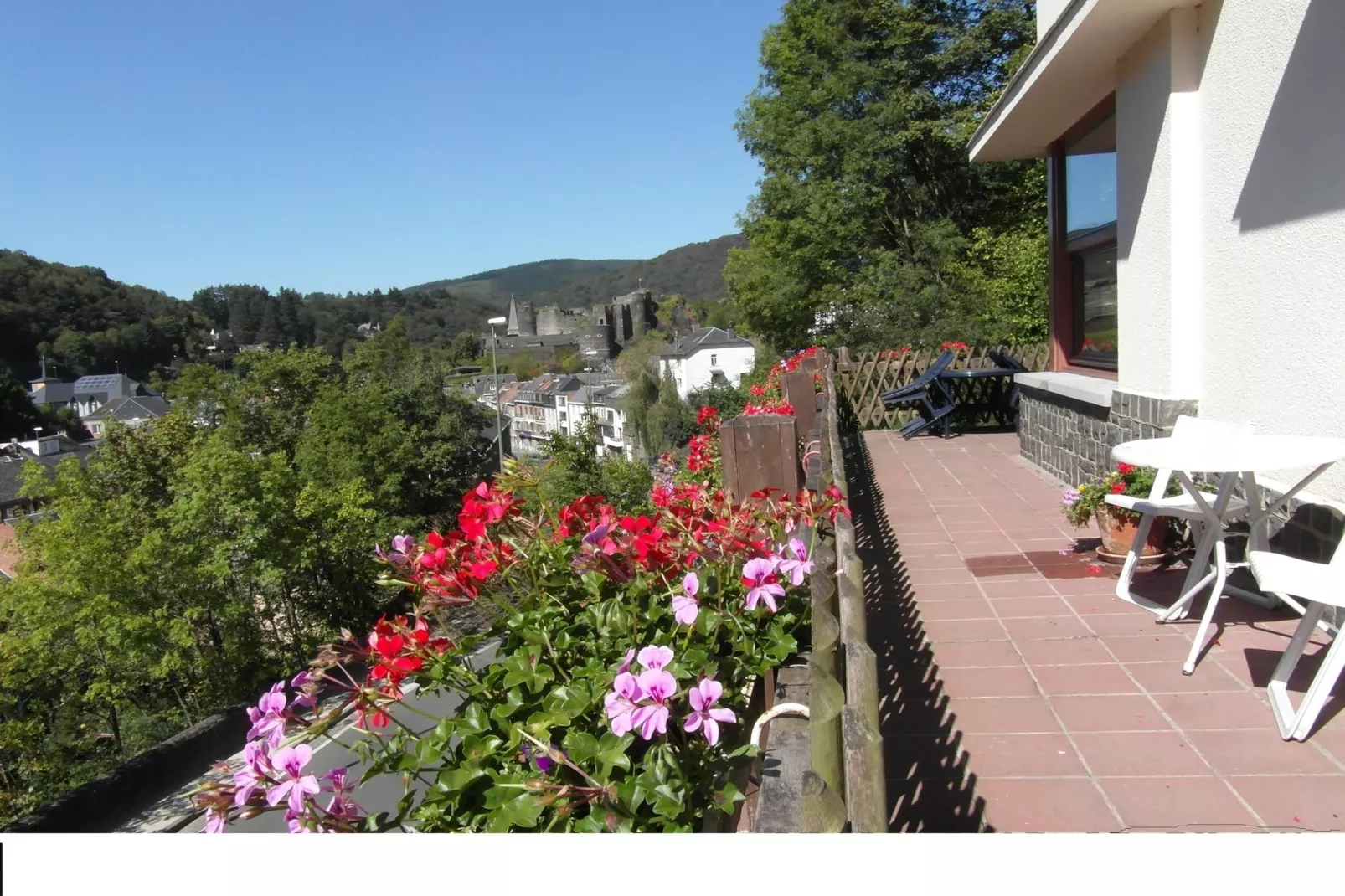 La Rochoise-Terrace balcony