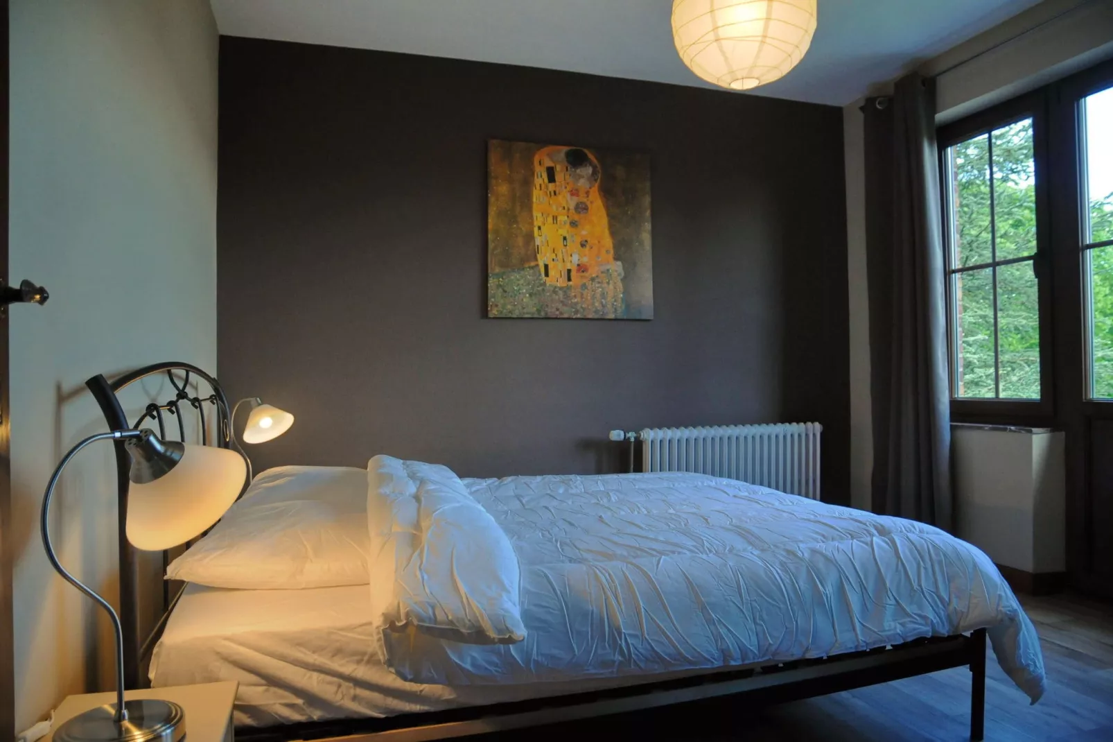 Miss Chloé-Bedroom