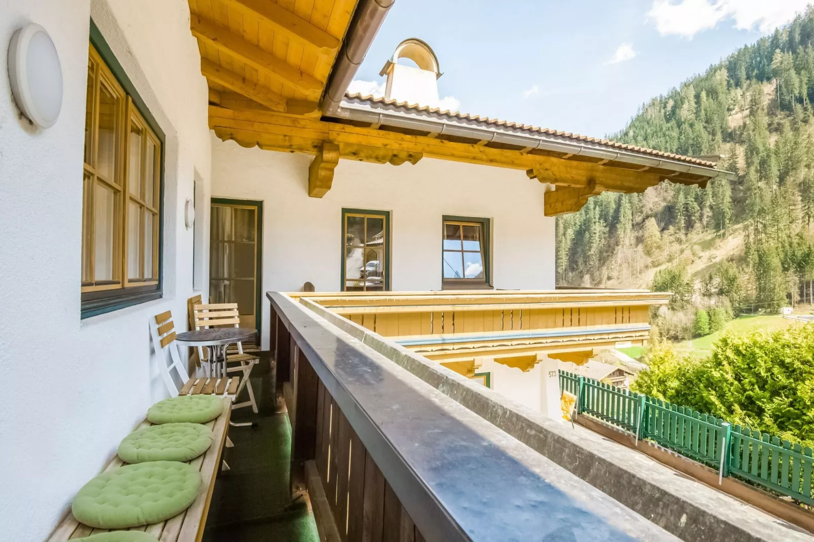 Schmalzl-Terrace balcony