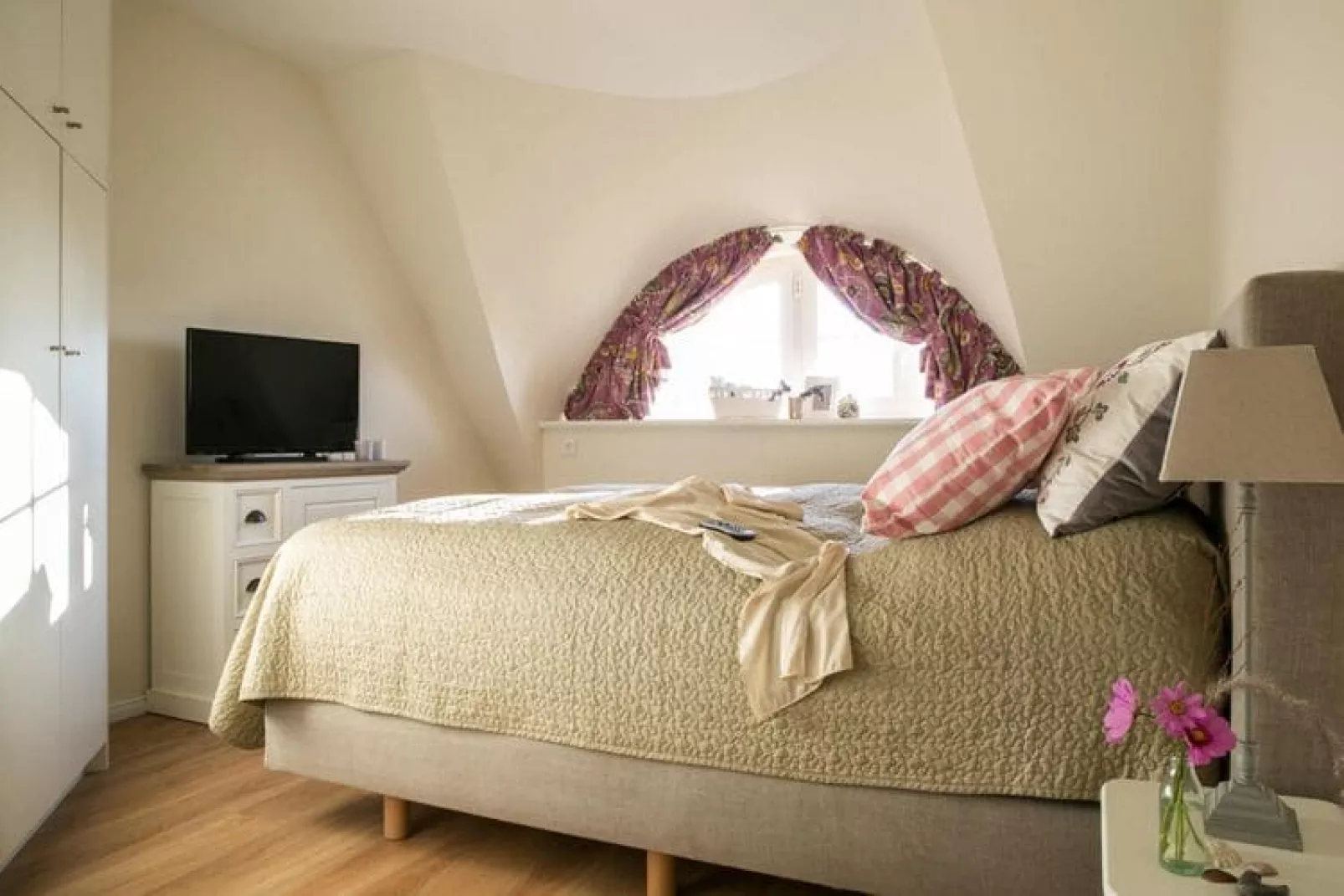 Haubenlerche 59-Bedroom