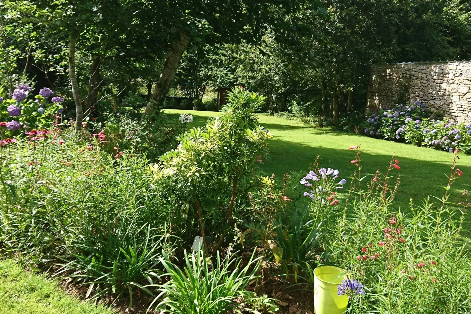 Arrée-Gardens summer