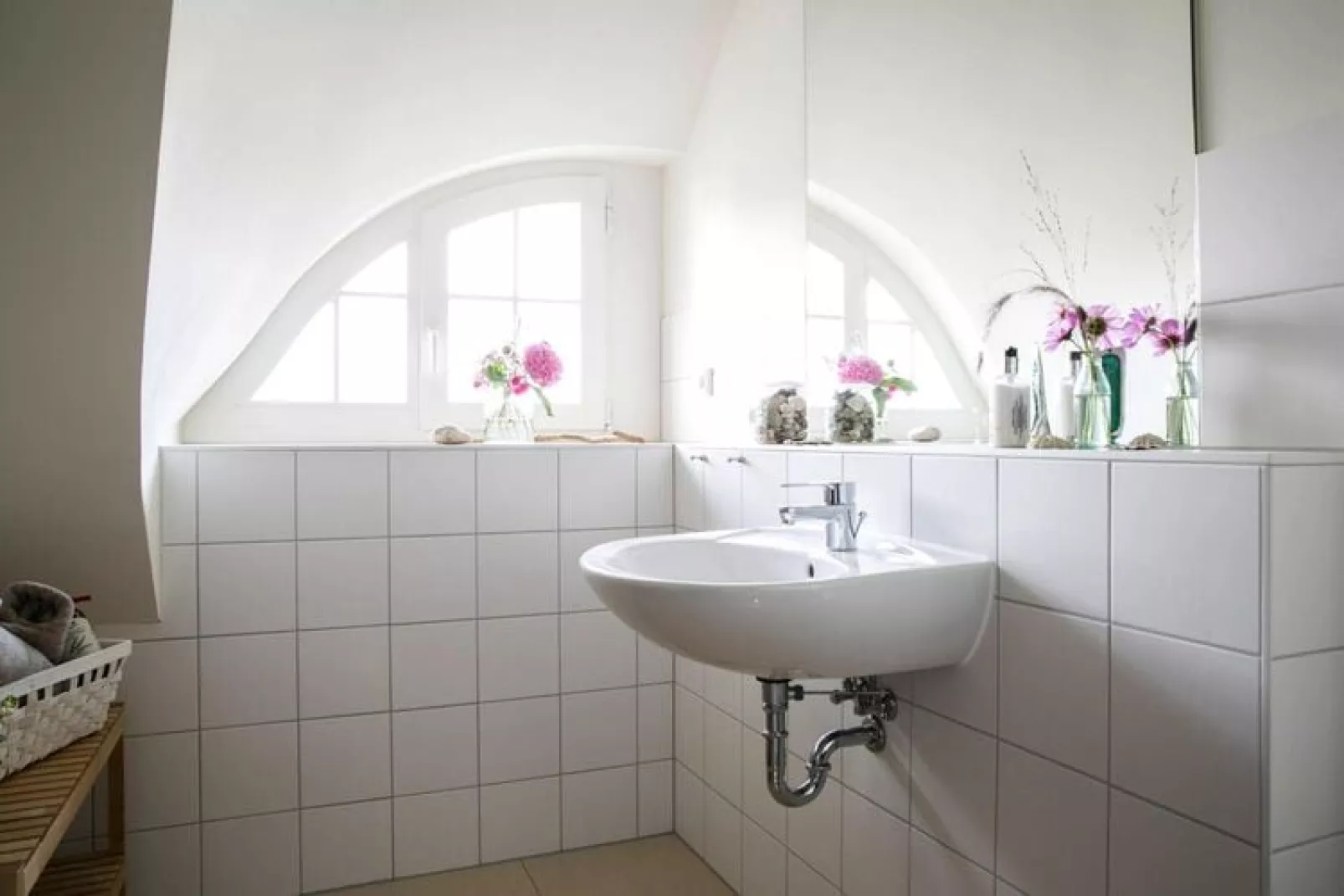 Haubenlerche 59-Bathroom