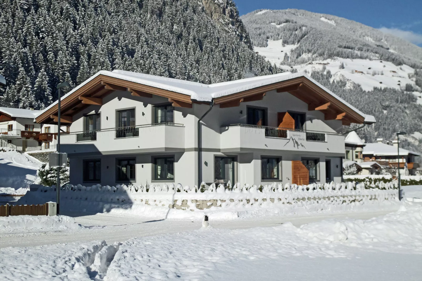 Apartments Zillertal-Exterior winter