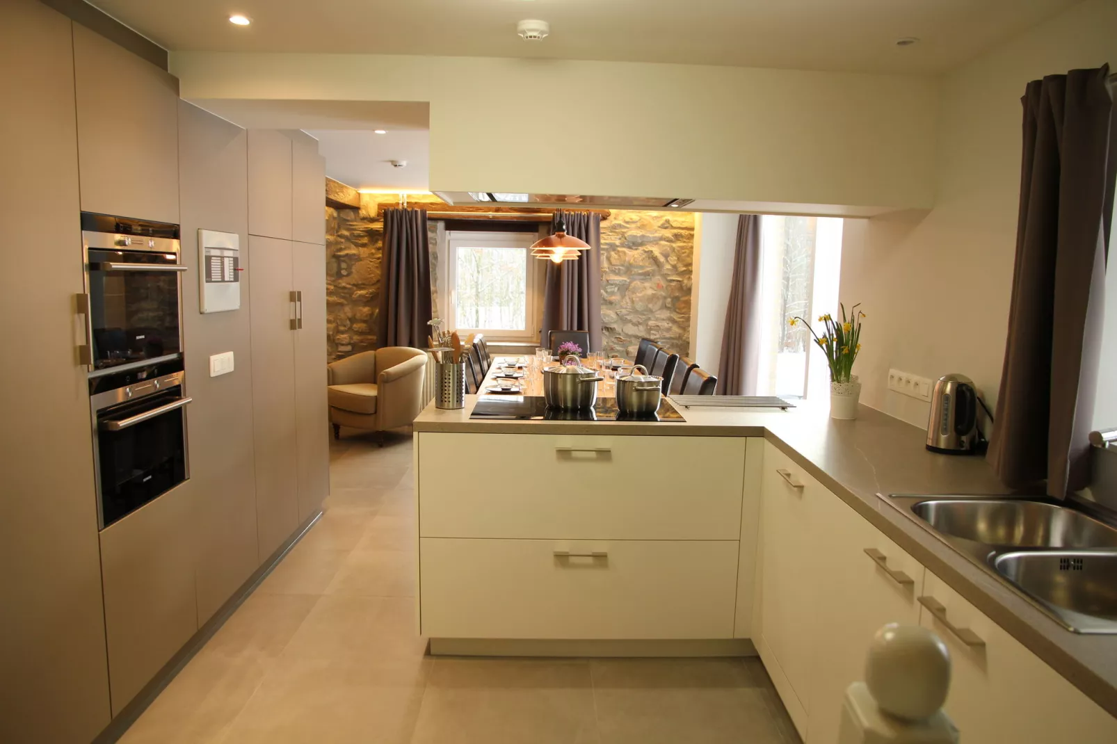 Maison Ondenval-Kitchen