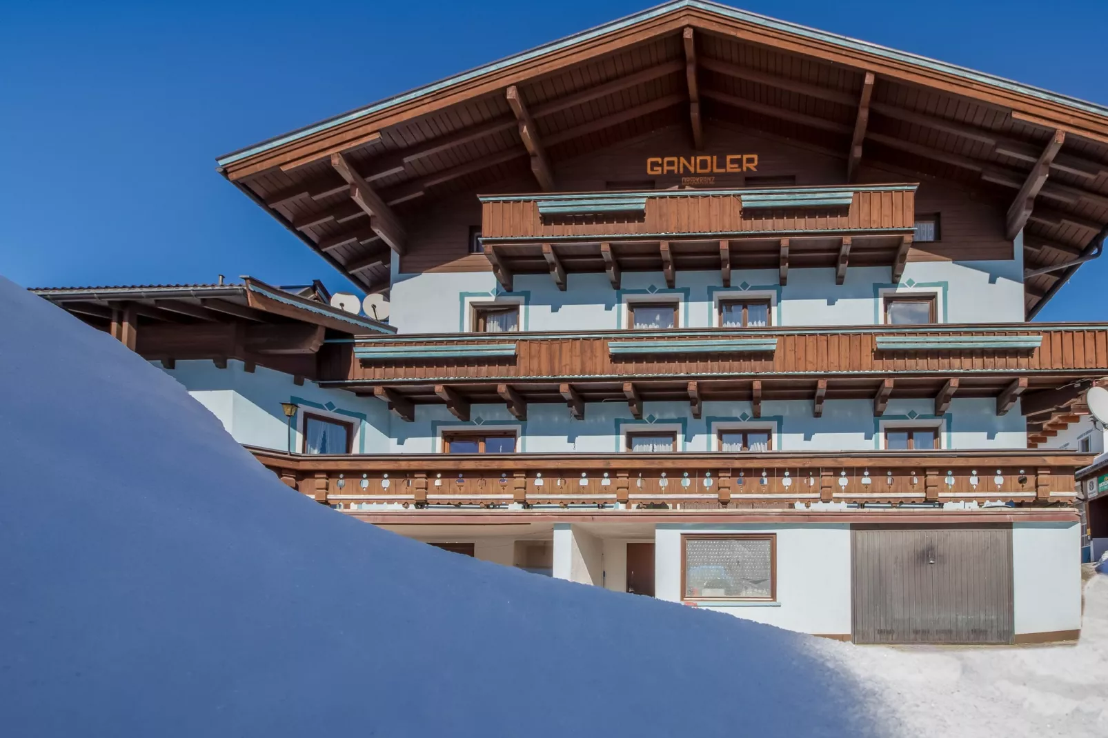 Oberkranzhof-Exterior winter