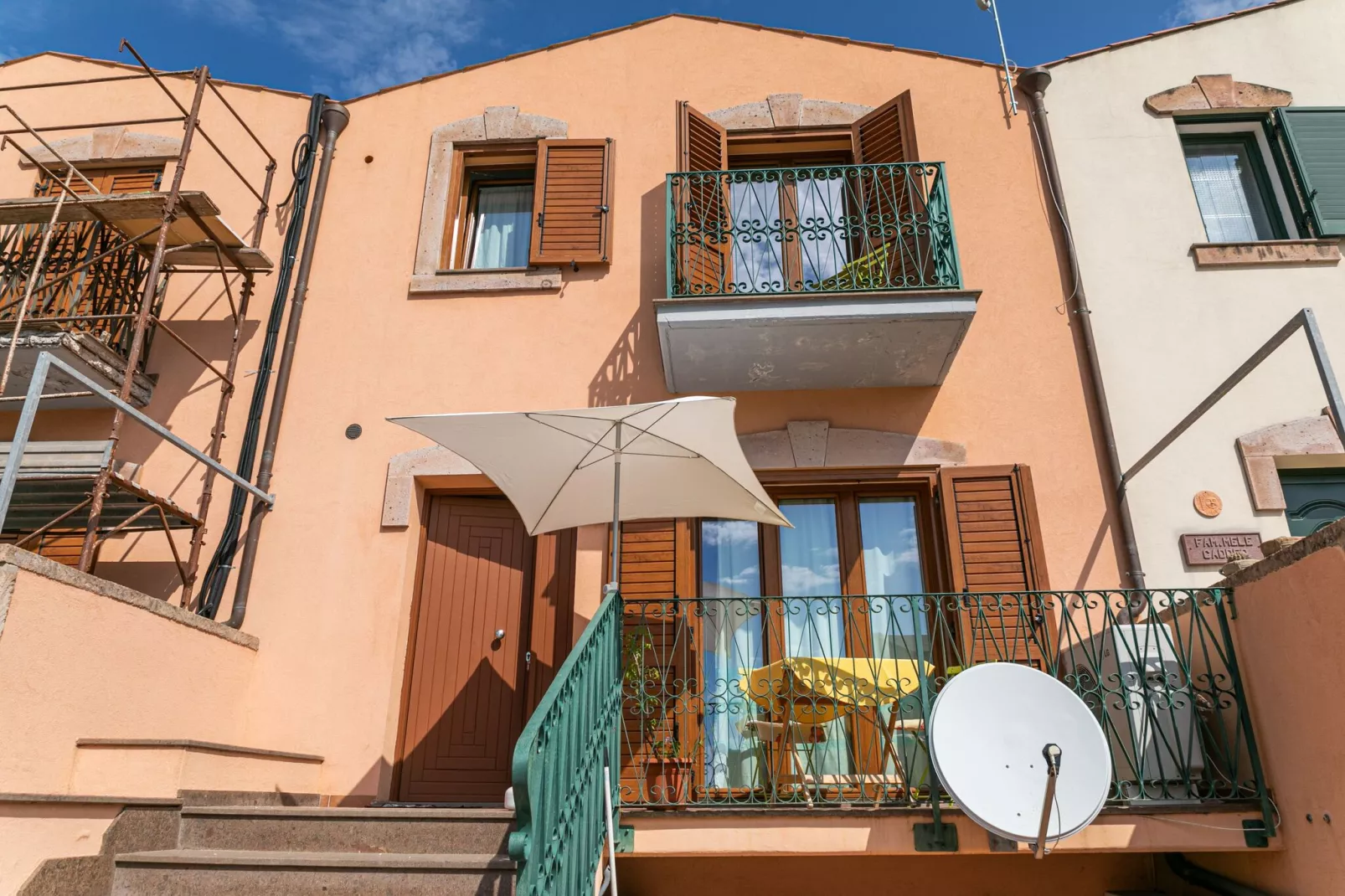 Casa Santa Giusta-Exterior summer