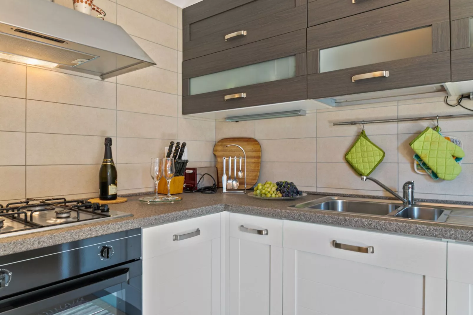 Casa Santa Giusta-Kitchen