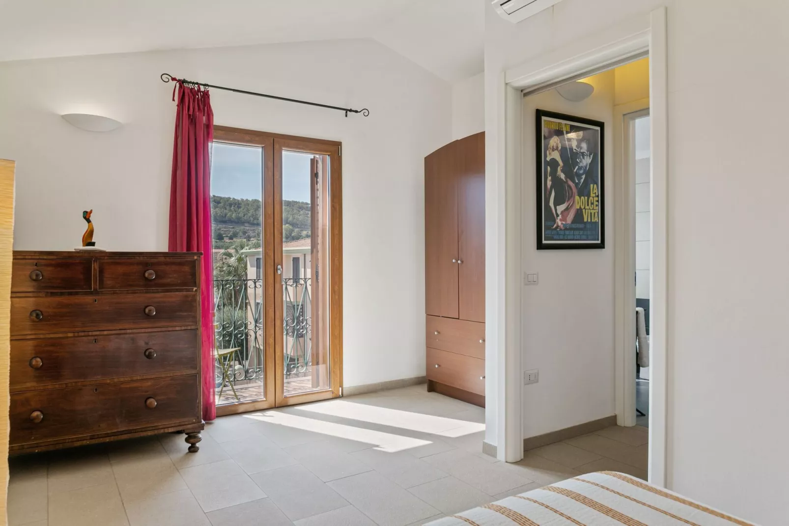 Casa Santa Giusta-Bedroom