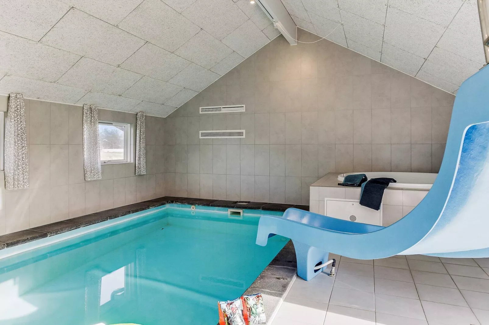 Luxury Pool Retreat - By Traum Ferienwohnungen-Swimming pool