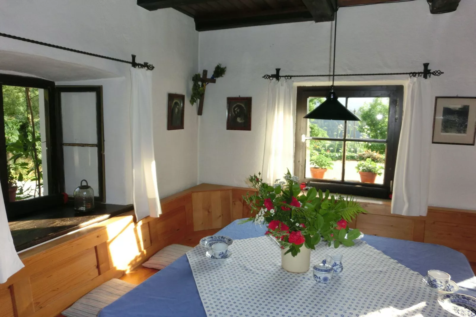 Weidhaus-Dining room