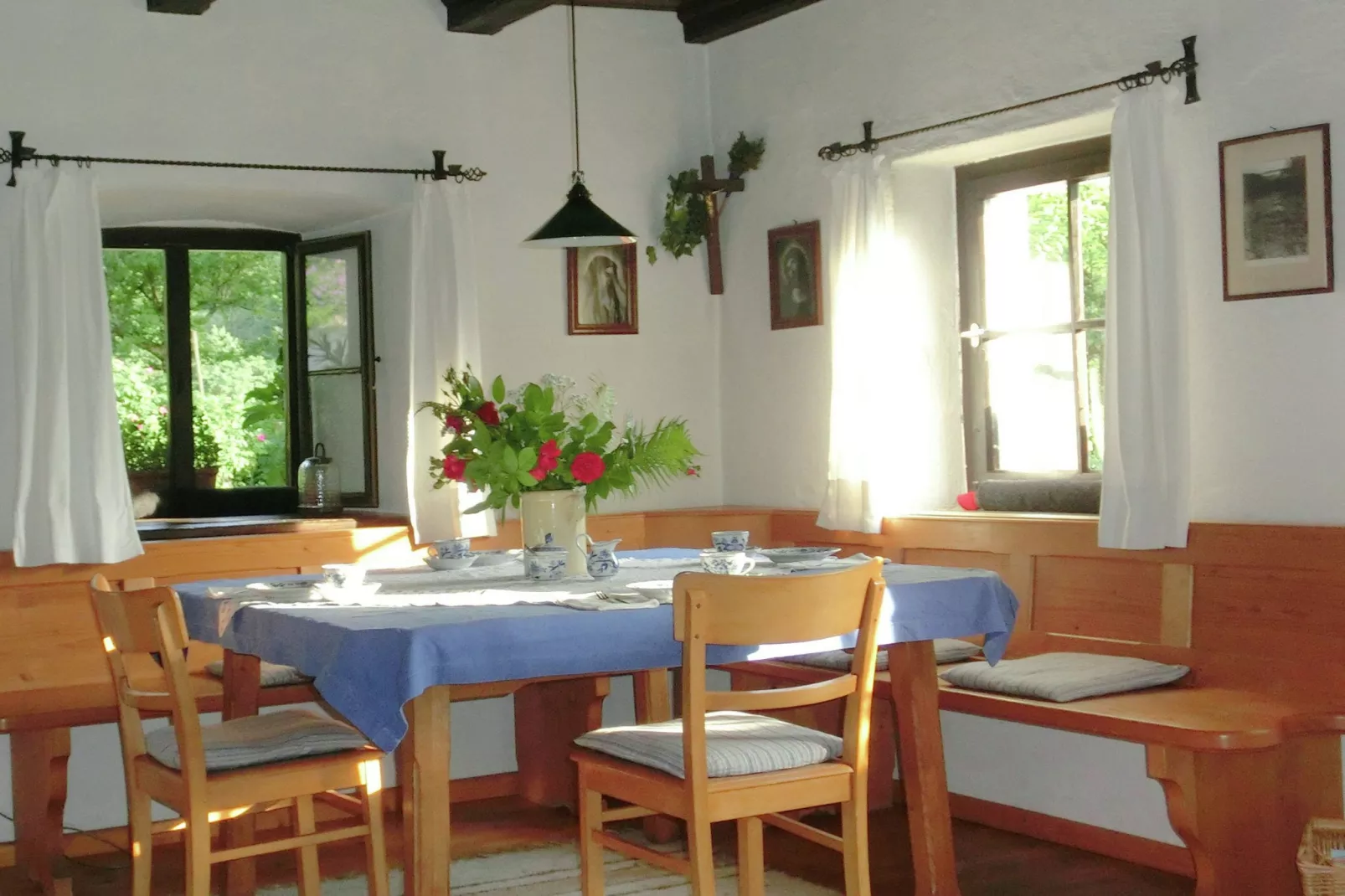 Weidhaus-Dining room