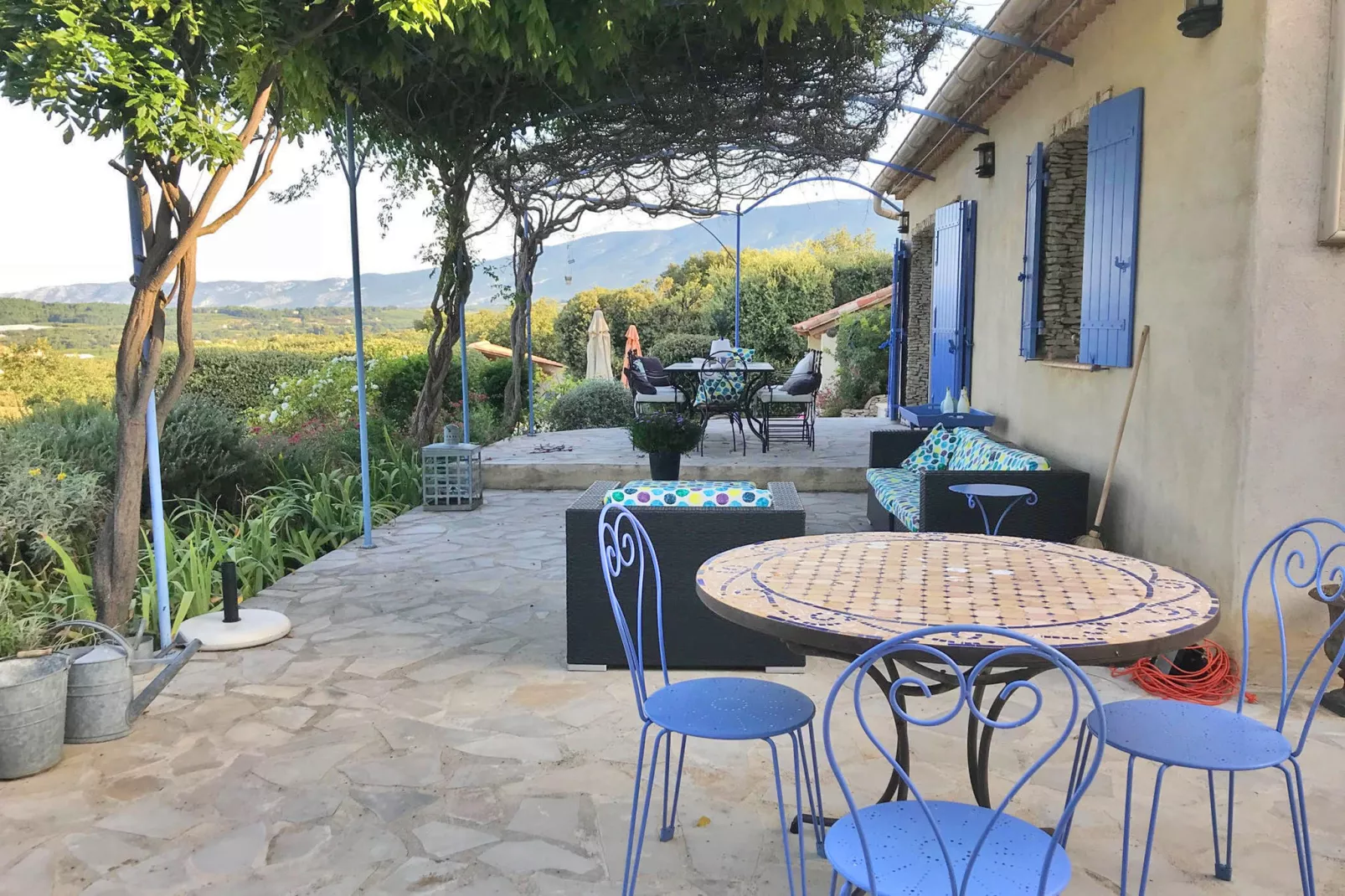 Villes sur Auzon-Terrace balcony