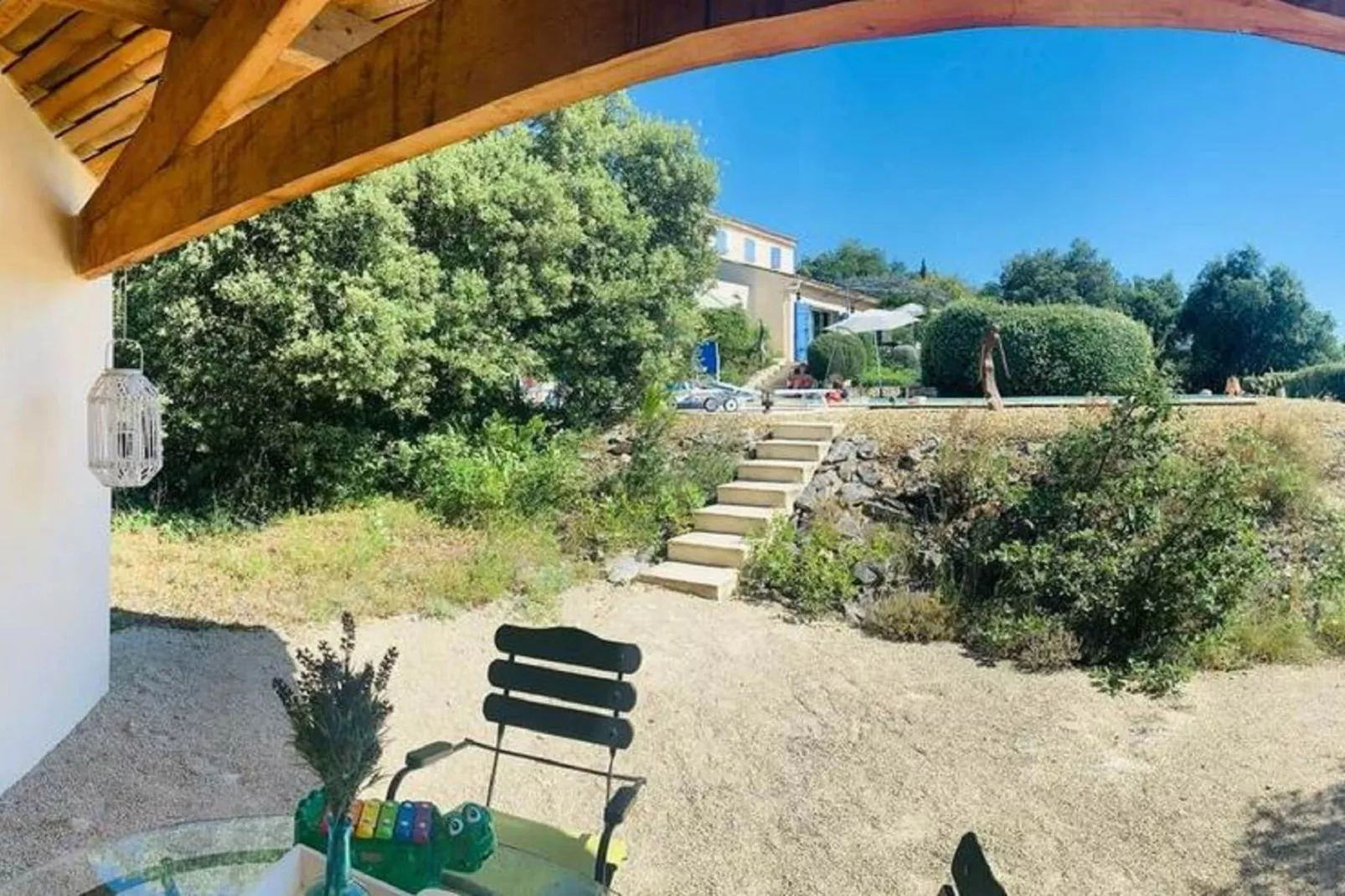 Villes sur Auzon-Terrace balcony