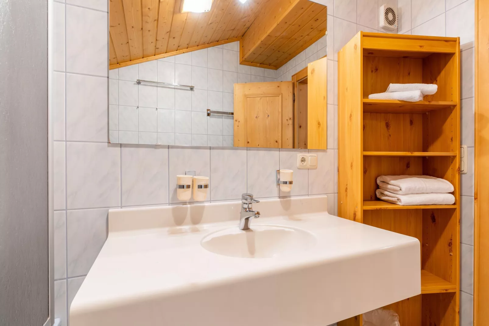 Apartment "Felbertal" - Apartment 5 - Balkon Süd-Bathroom