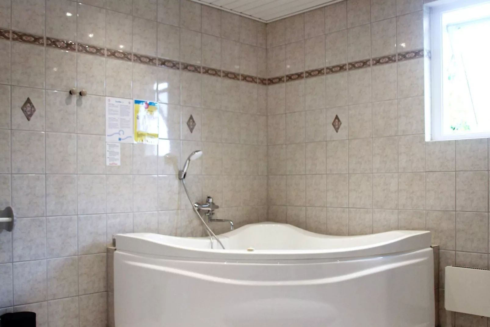 6 Personen Ferienhaus in Ebeltoft-By Traum-Wellnessbereich