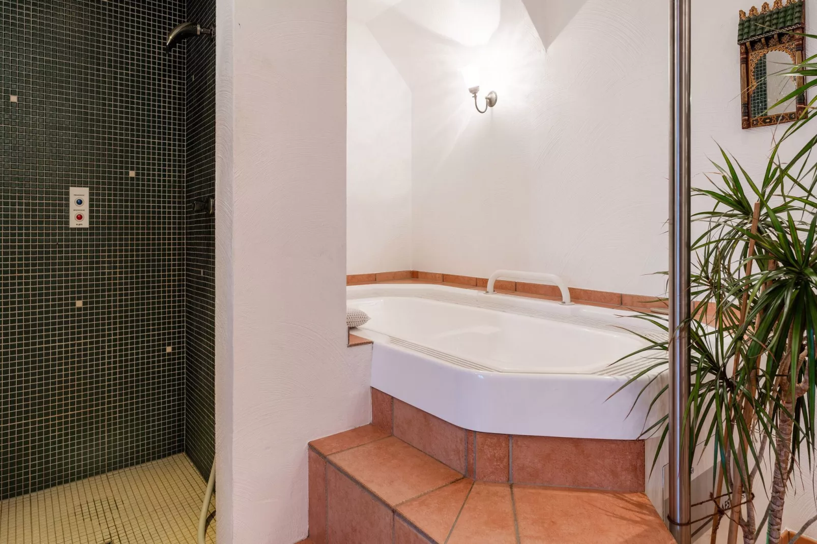 Burghof woning B-Bathroom