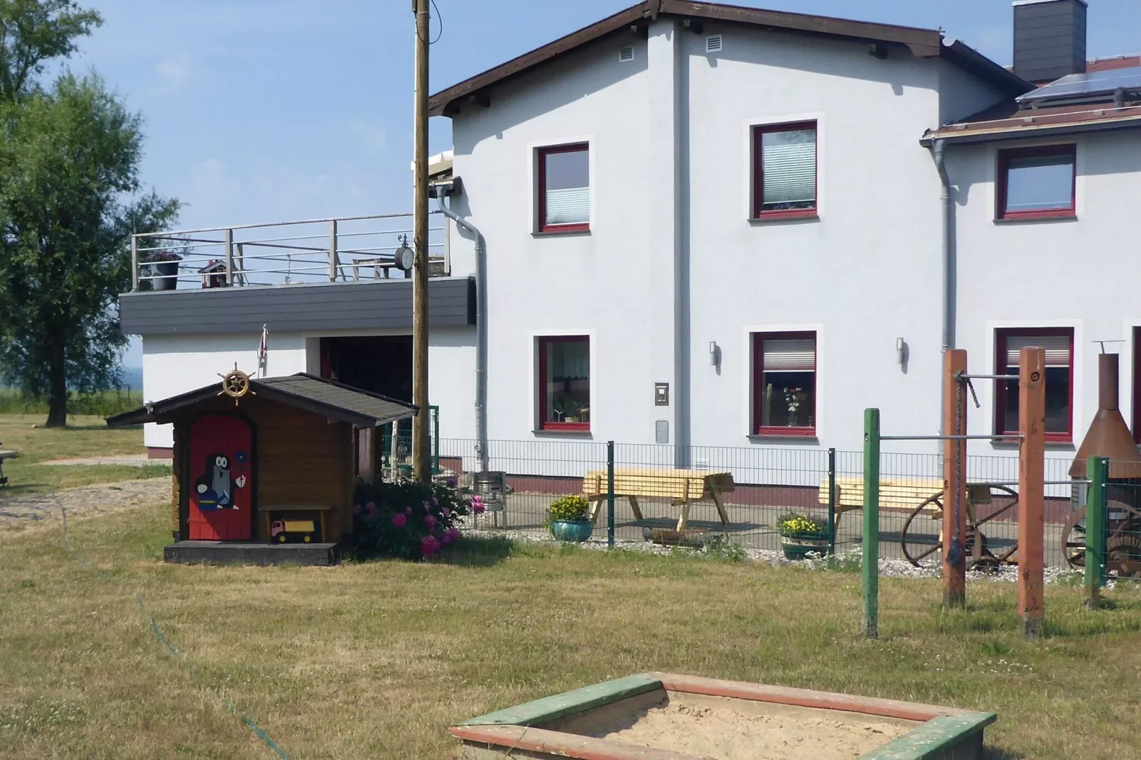 Ferienwohnung mit Meerblick-Gardens summer