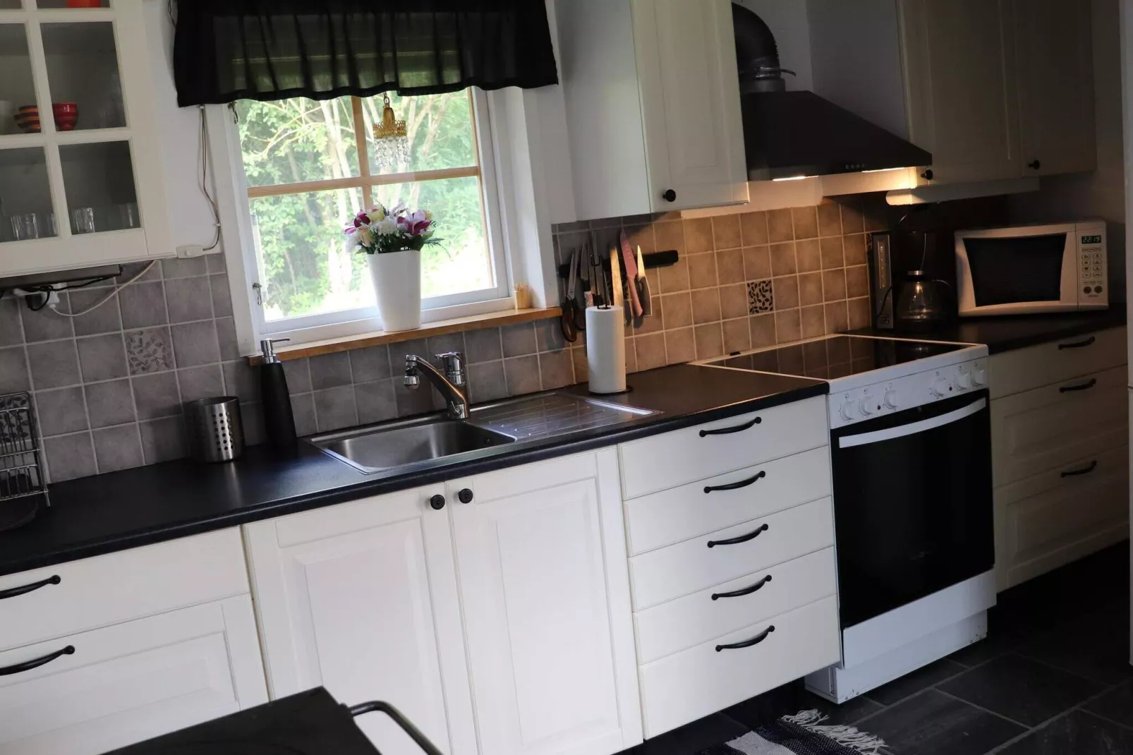 4 person holiday home in MUNKA-LJUNGBY-By Traum