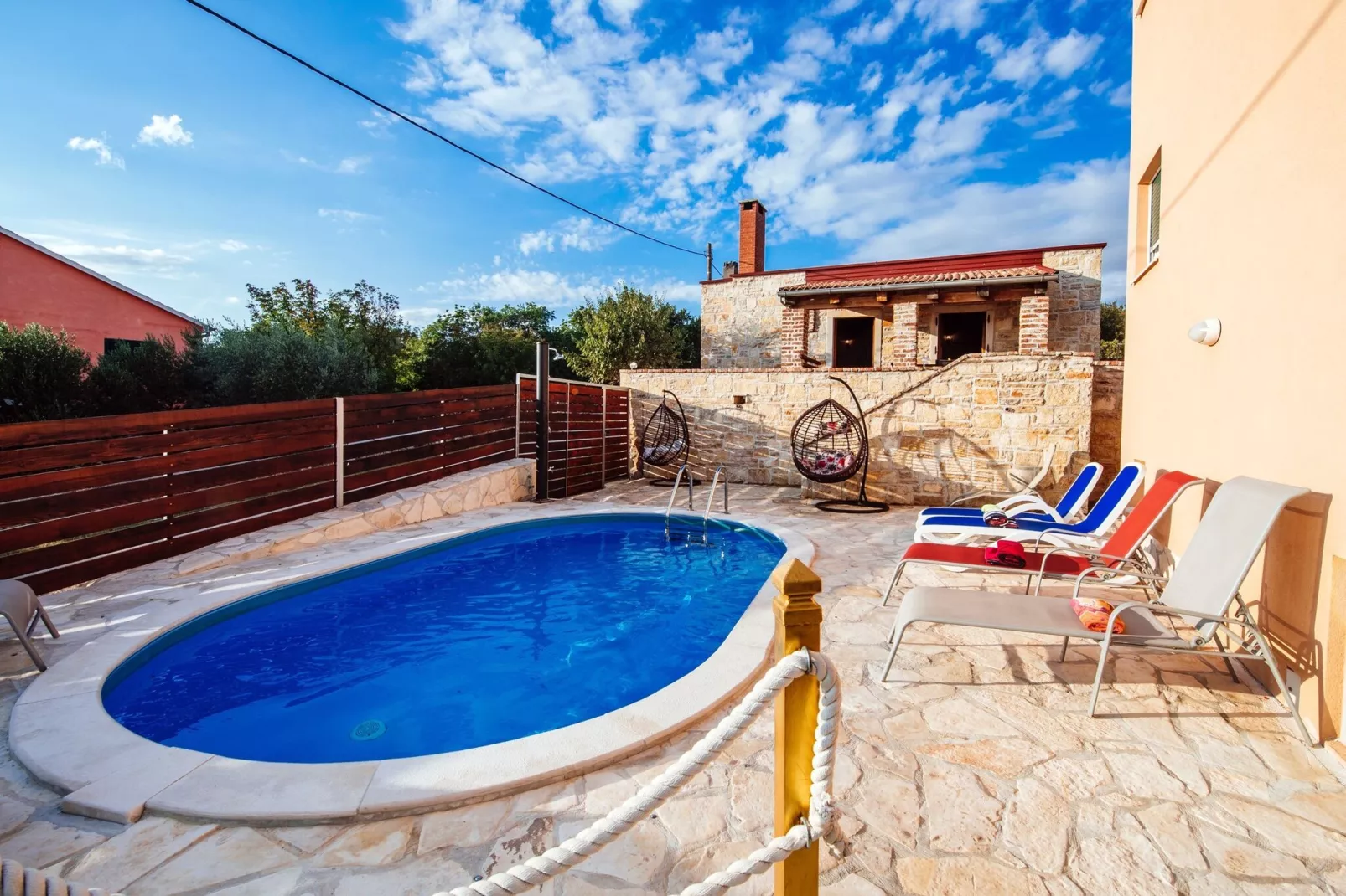Holiday Home Zubak-Piscine