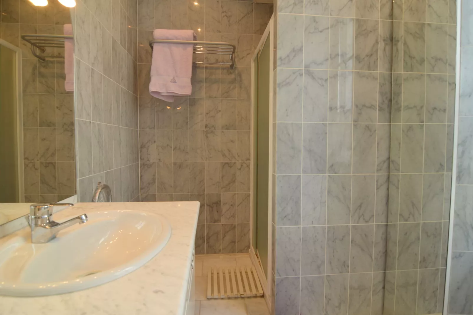 Villa Cussay-Bathroom