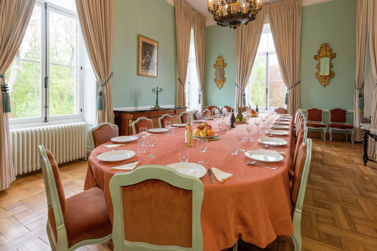 Chateau Vallez-Dining room