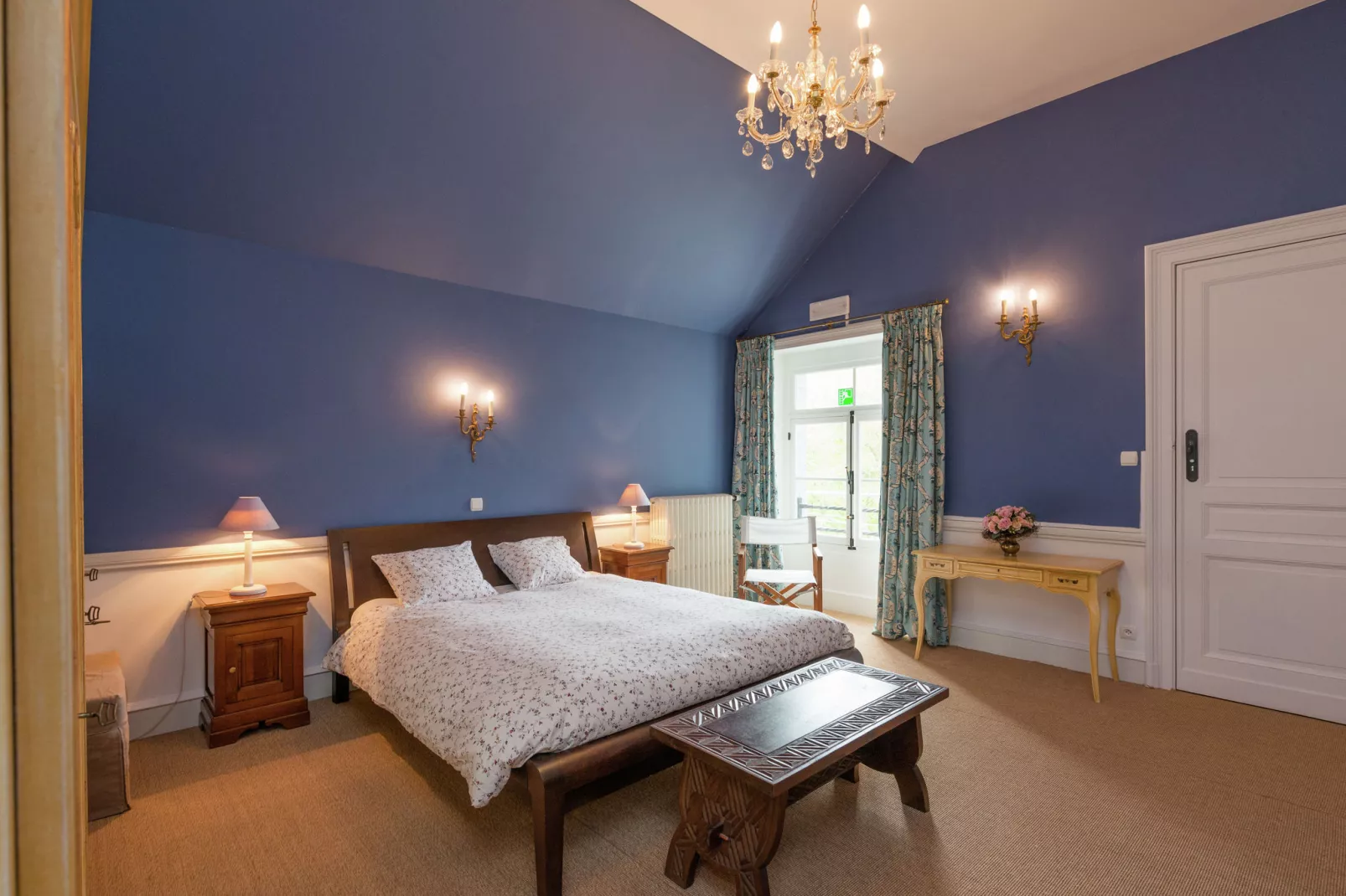 Chateau Vallez-Bedroom