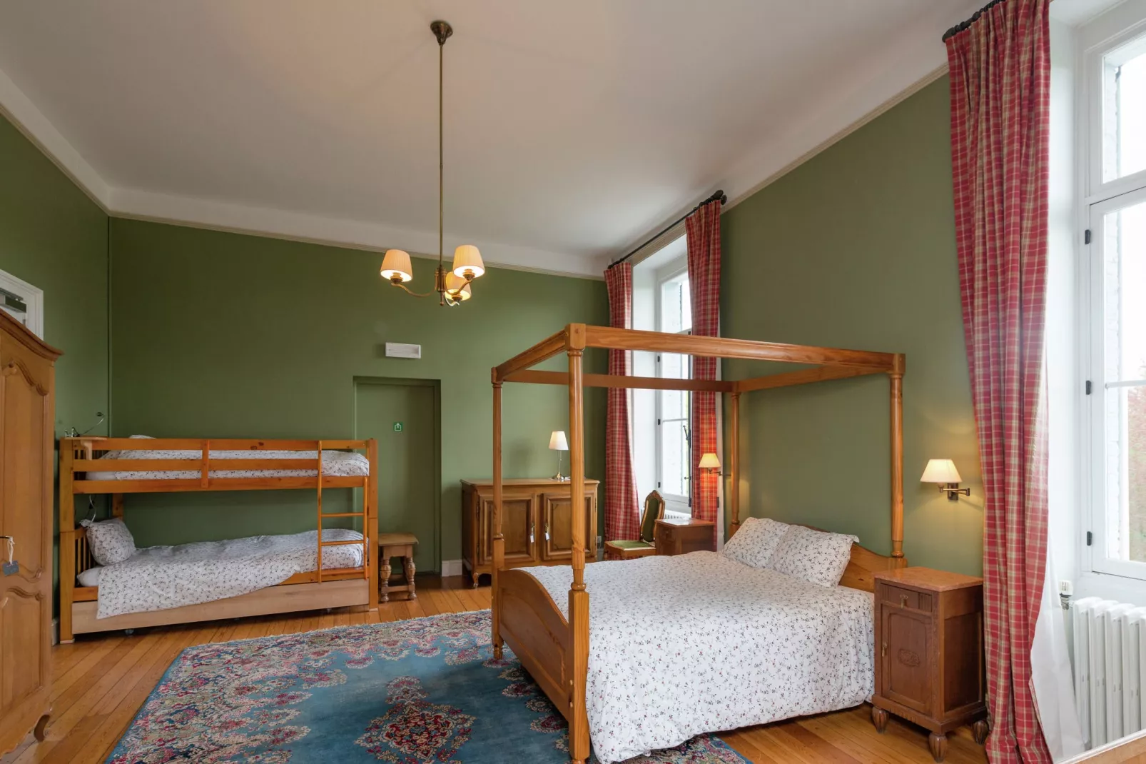 Chateau Vallez-Bedroom