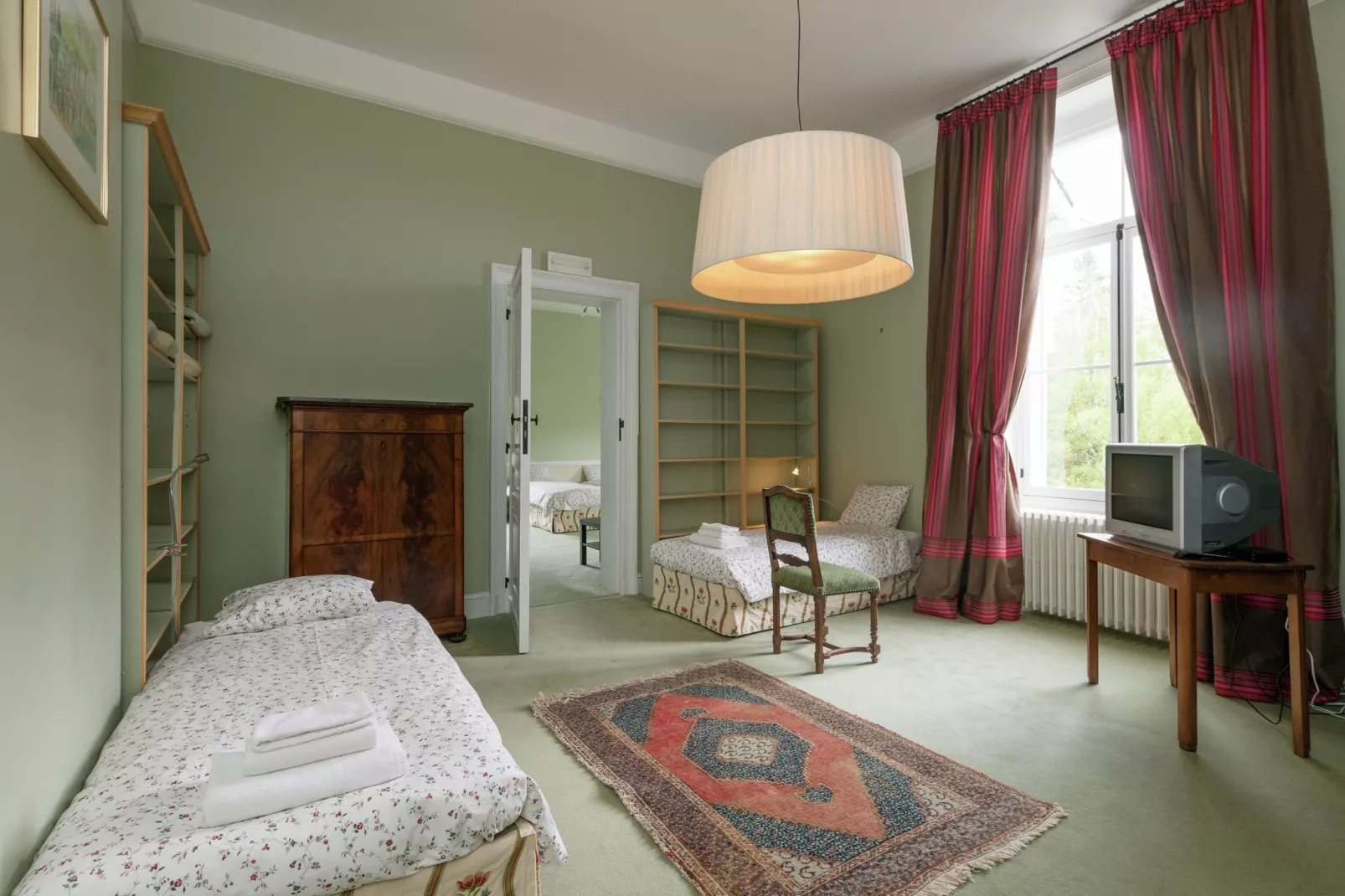 Chateau Vallez-Bedroom