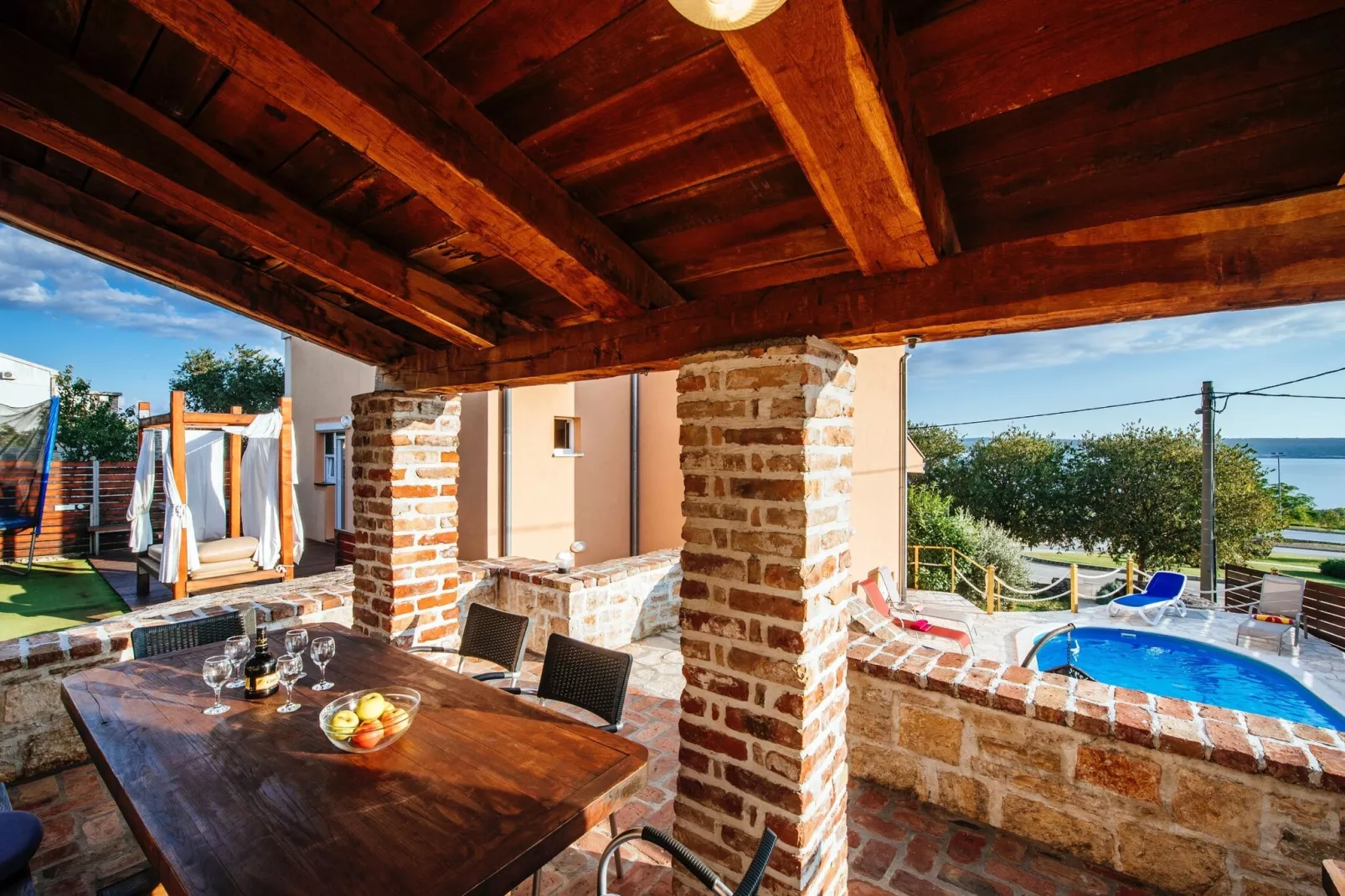 Holiday Home Zubak-Vue d'été