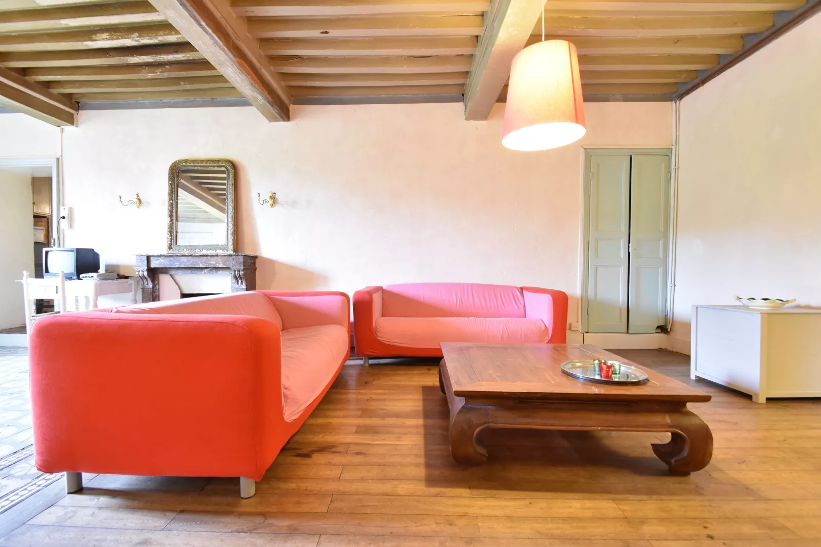 Maison de Vacances Gacogne-Living room